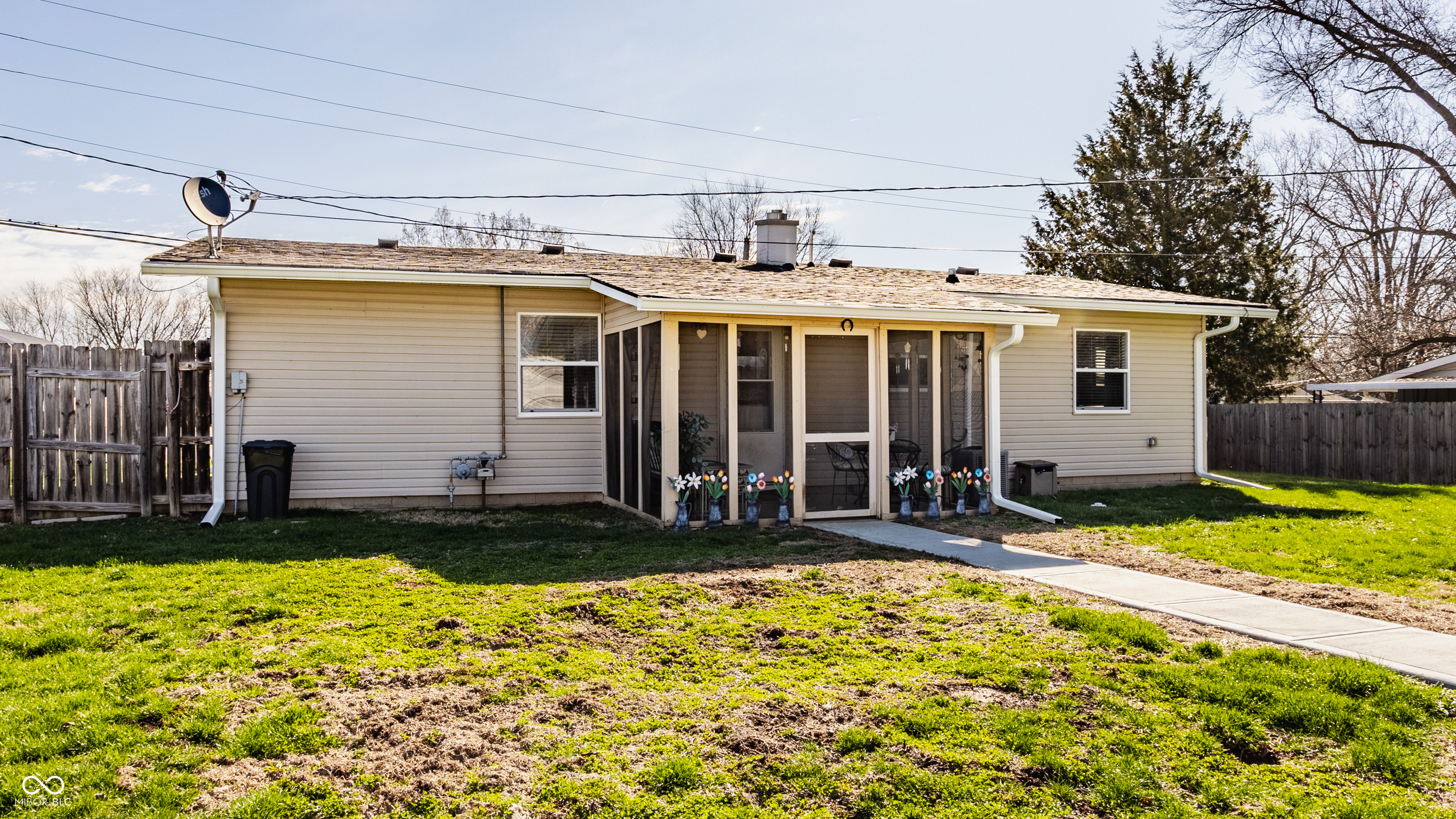 698 Indianapolis Road