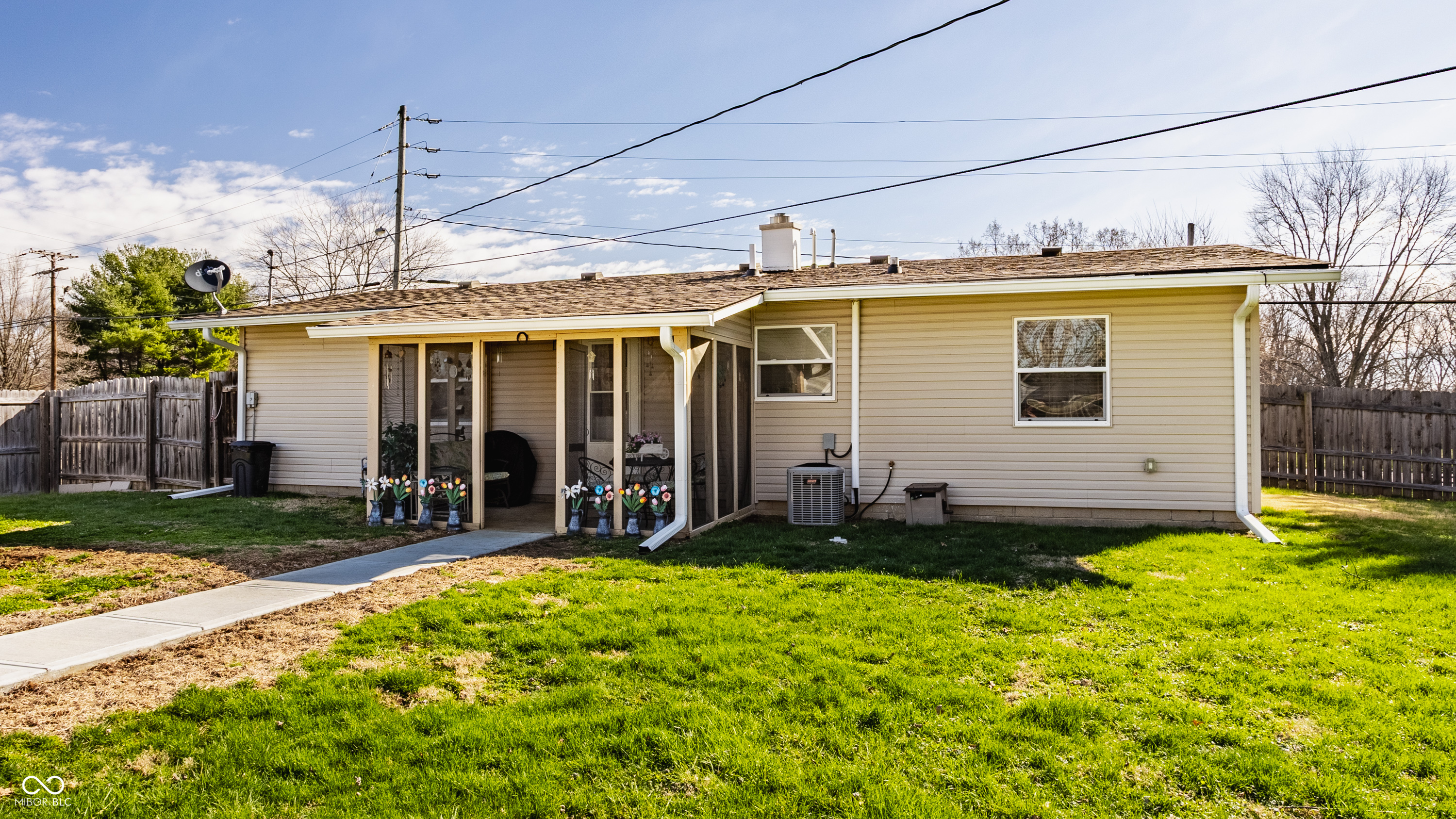 698 Indianapolis Road