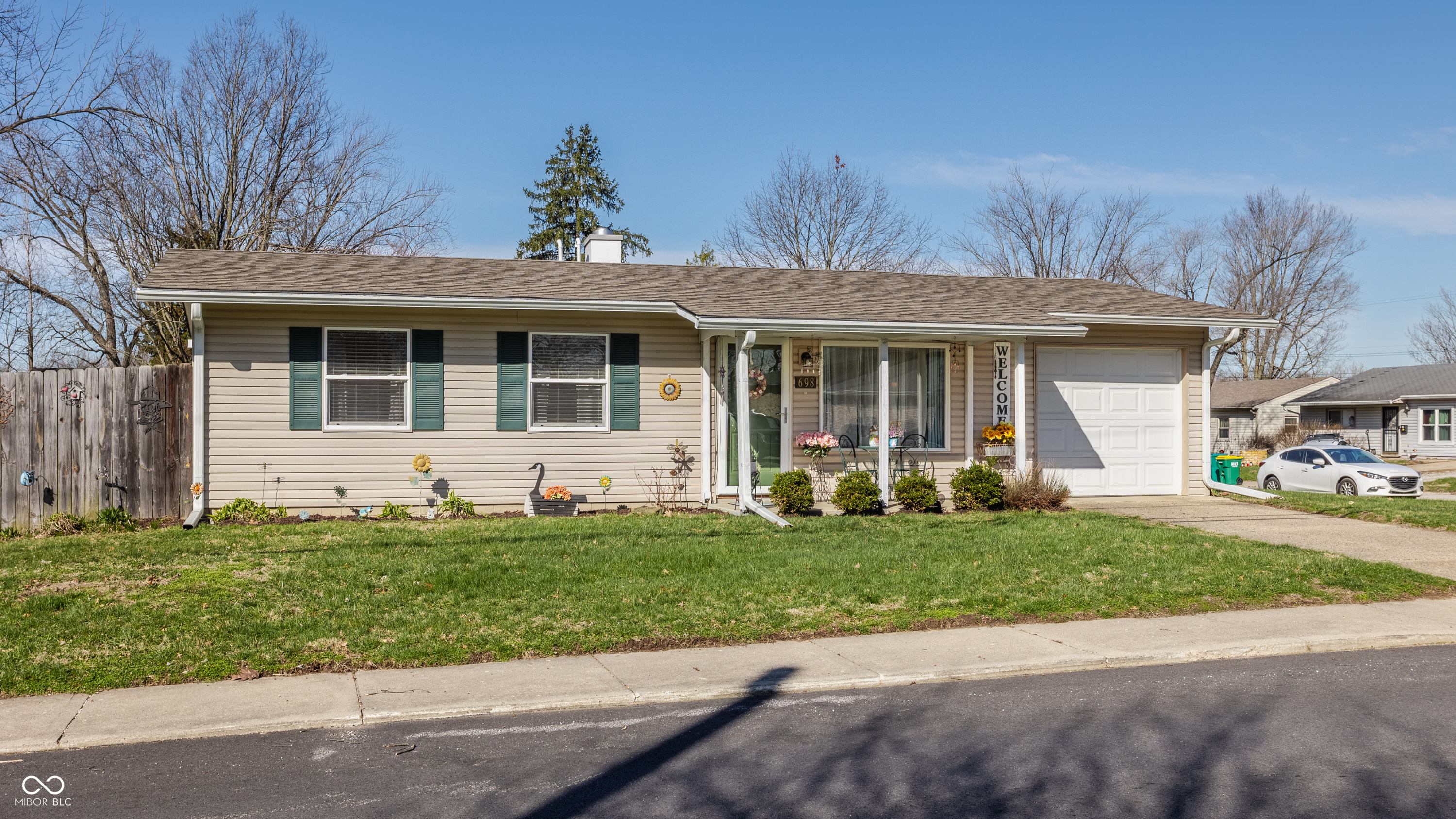 698 Indianapolis Road