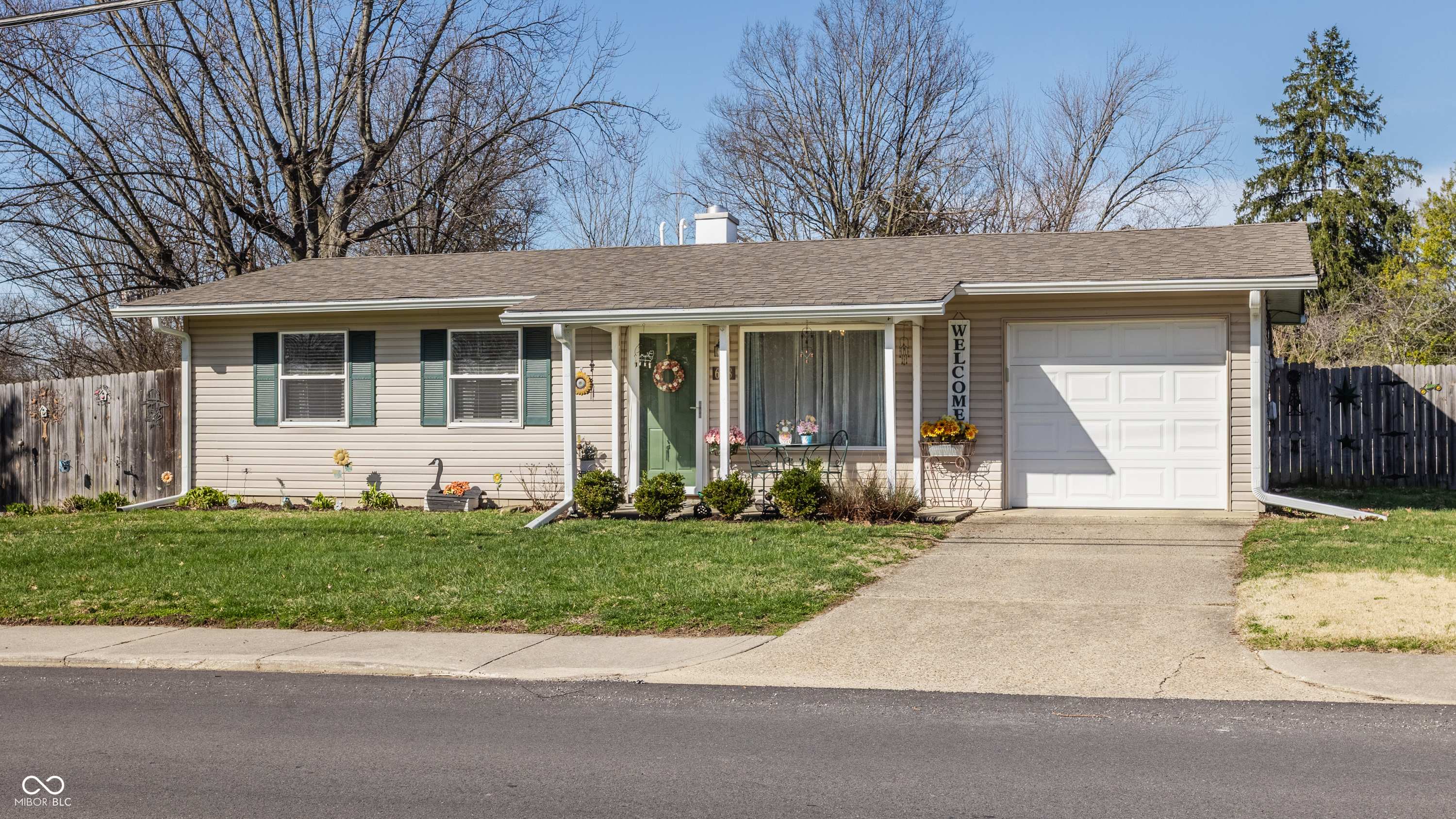 698 Indianapolis Road