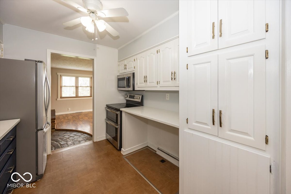 2023 W Orchard Drive