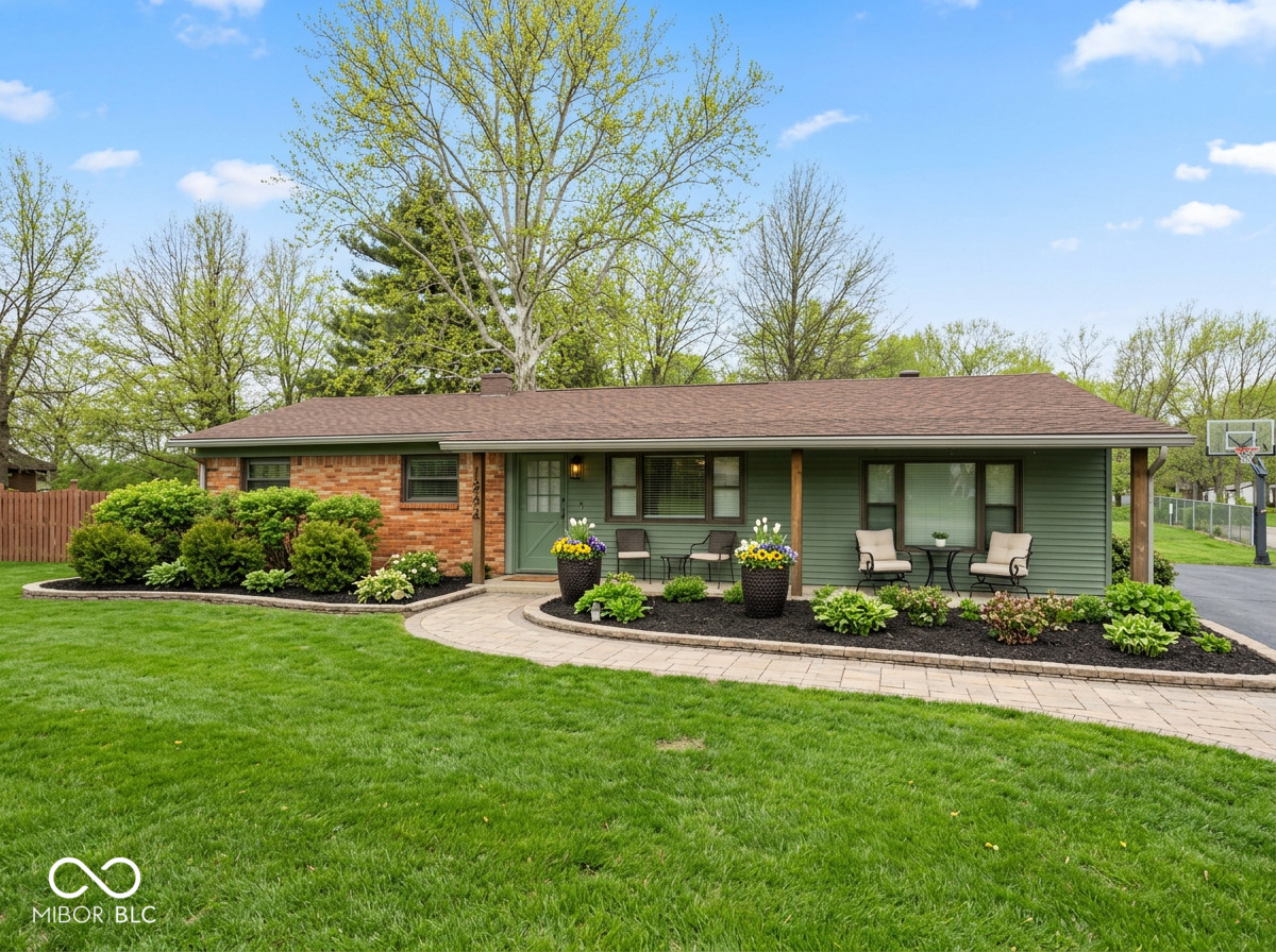 2023 W Orchard Drive