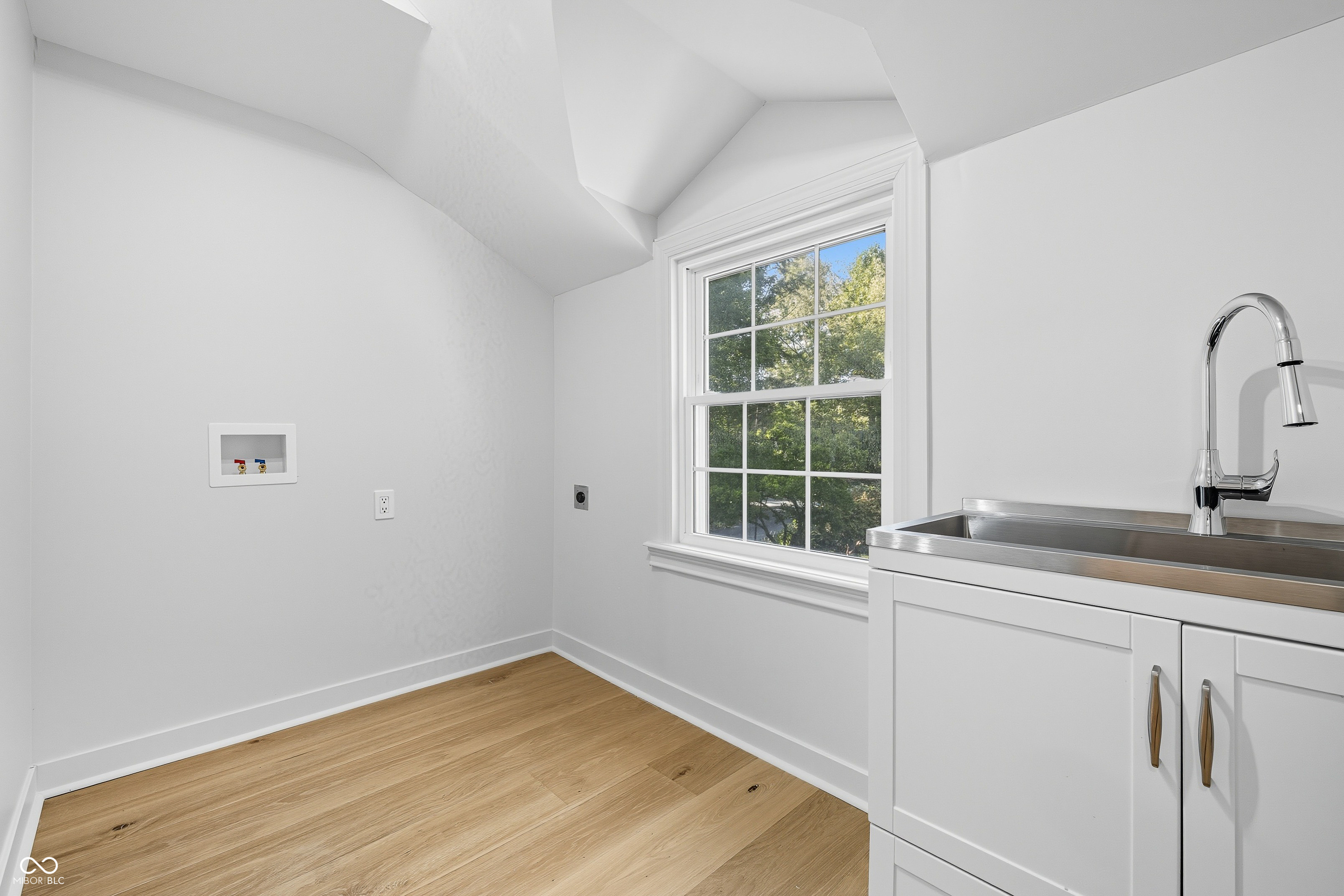 1311 Golden Hill Drive