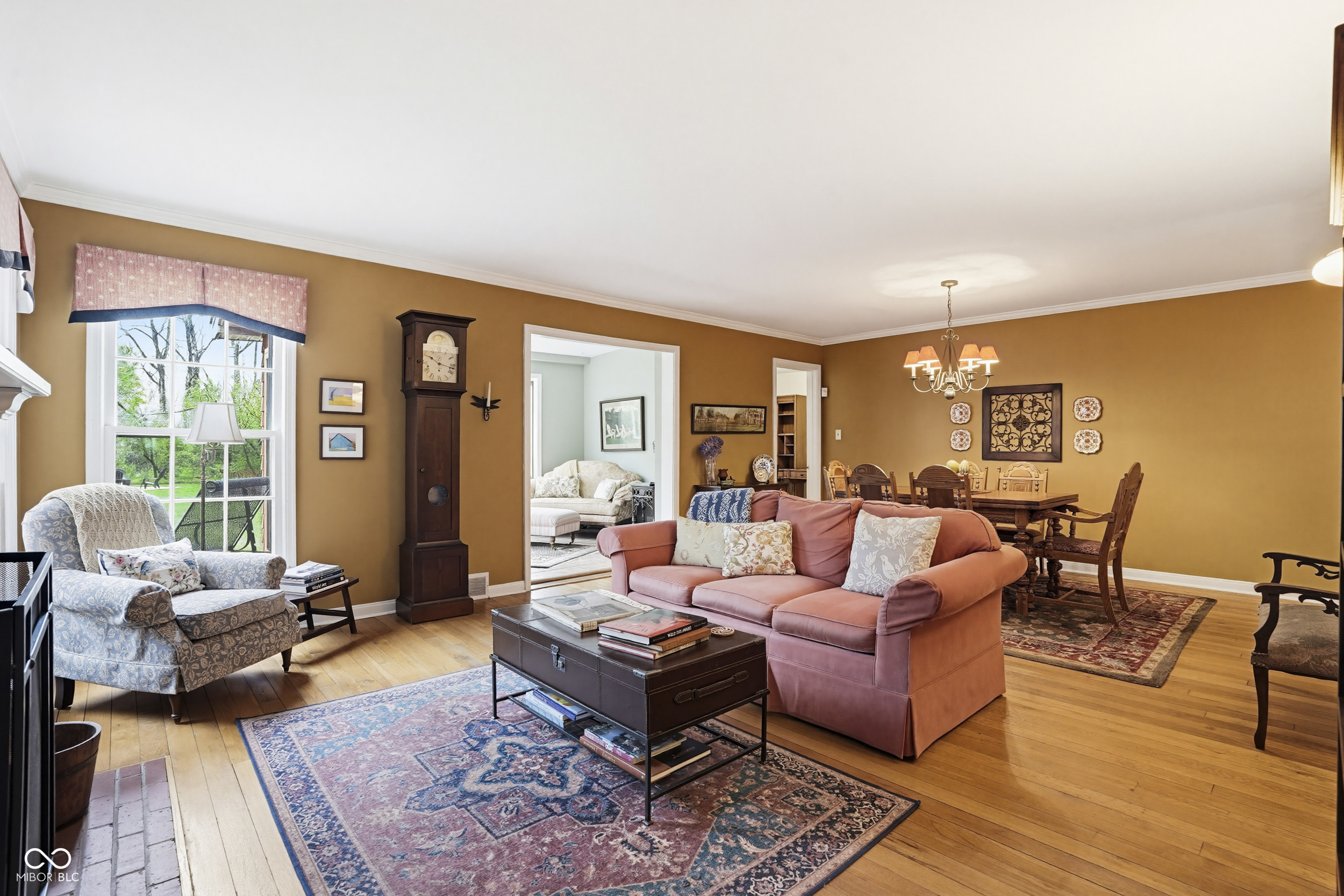 695 W 77th Street South Drive