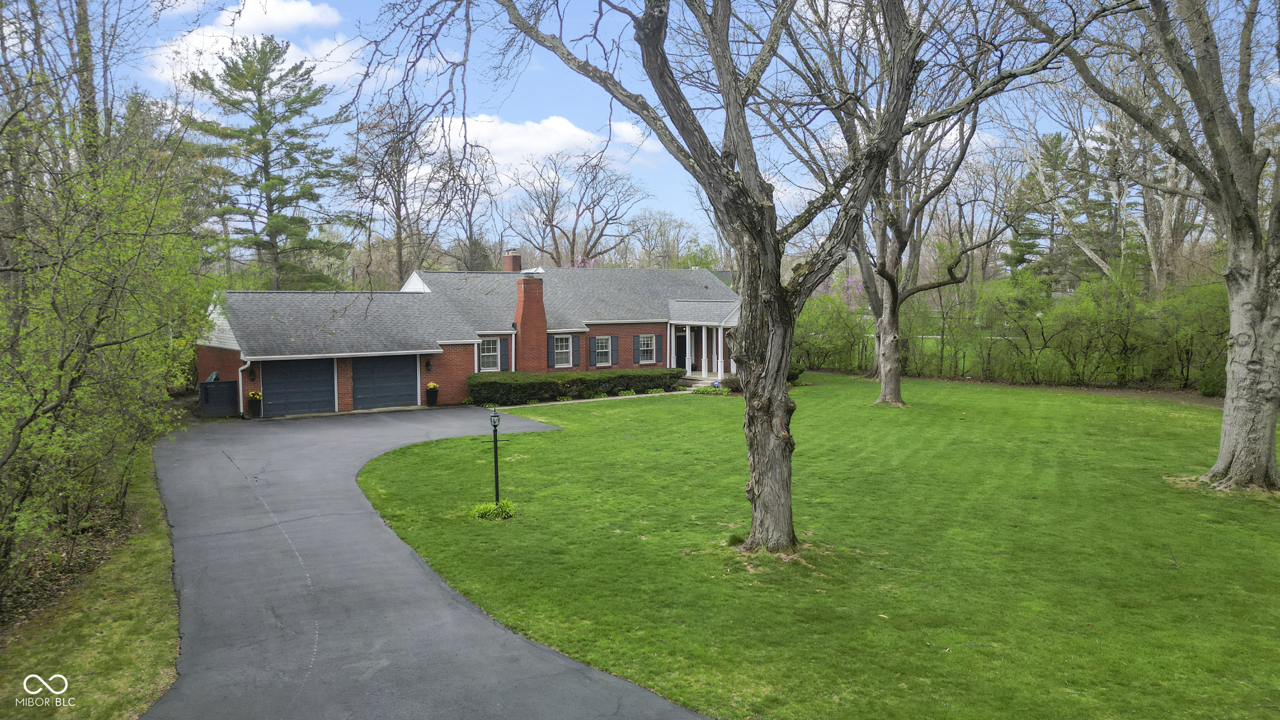 695 W 77th Street South Drive