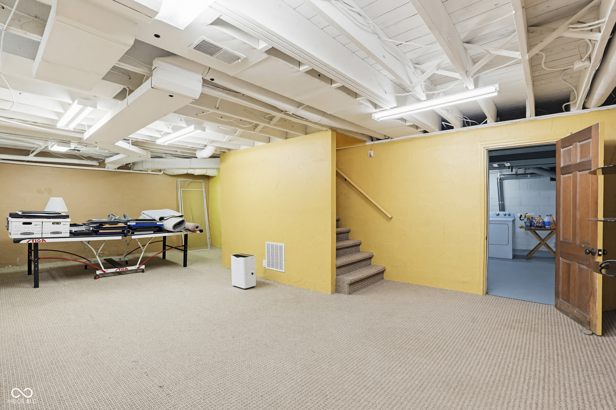 695 W 77th Street South Drive