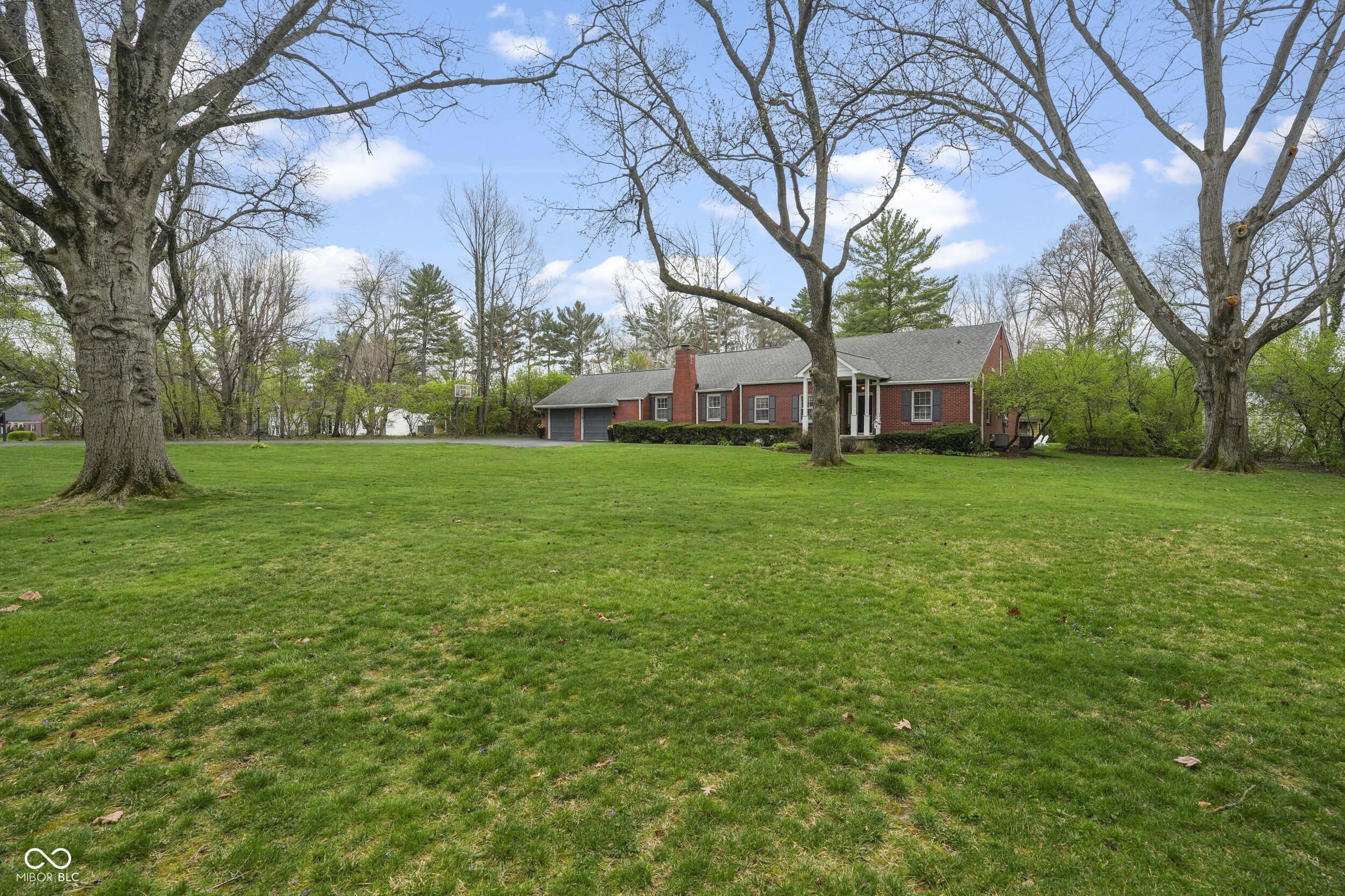 695 W 77th Street South Drive