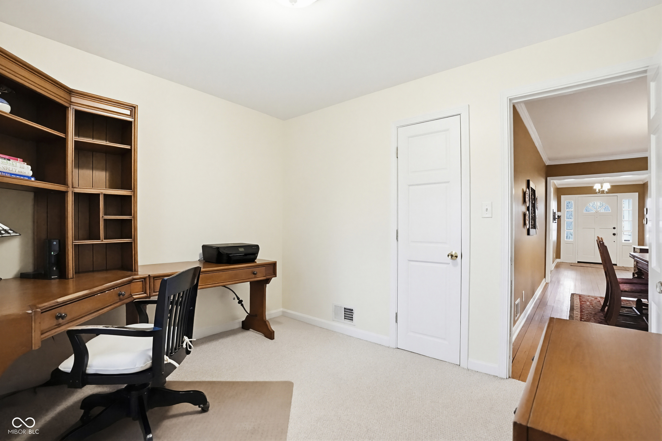 695 W 77th Street South Drive