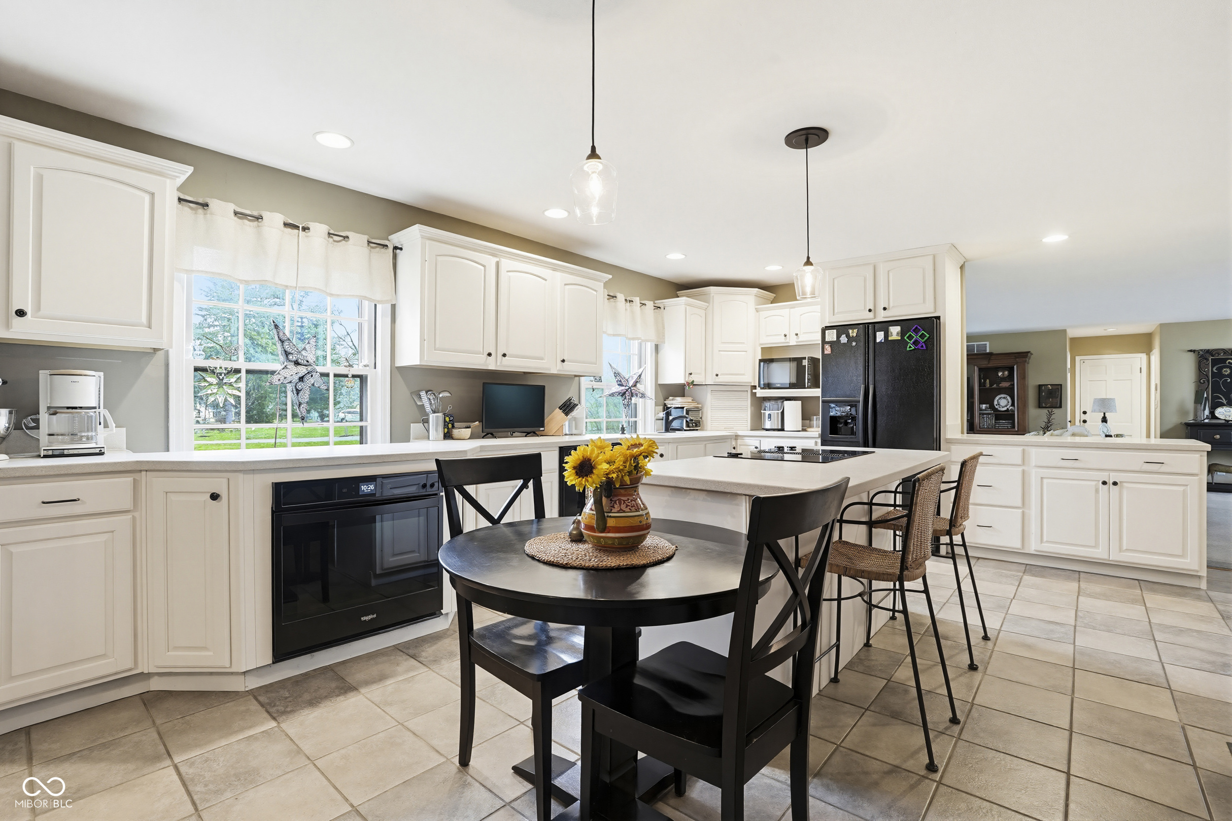 695 W 77th Street South Drive