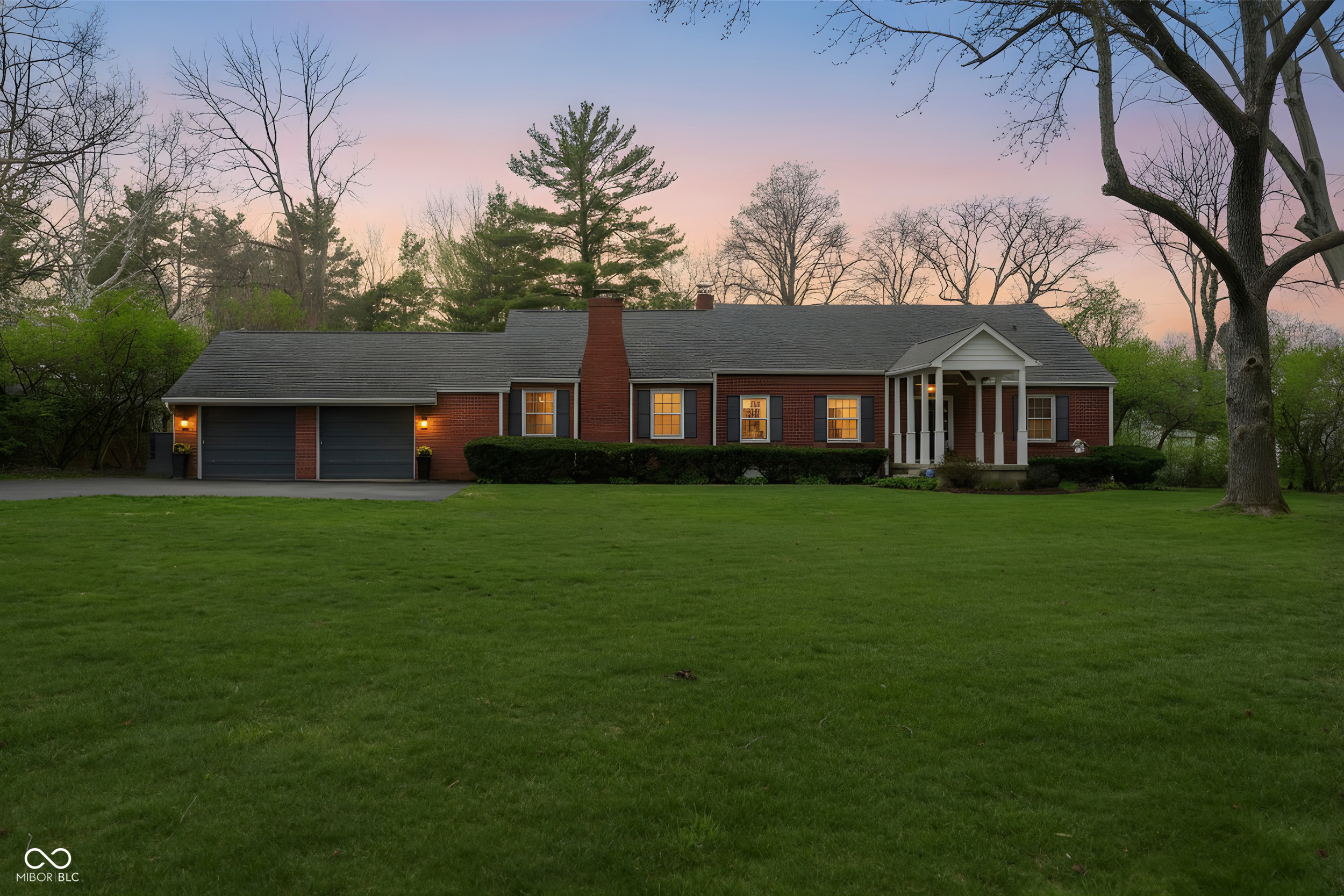 695 W 77th Street South Drive