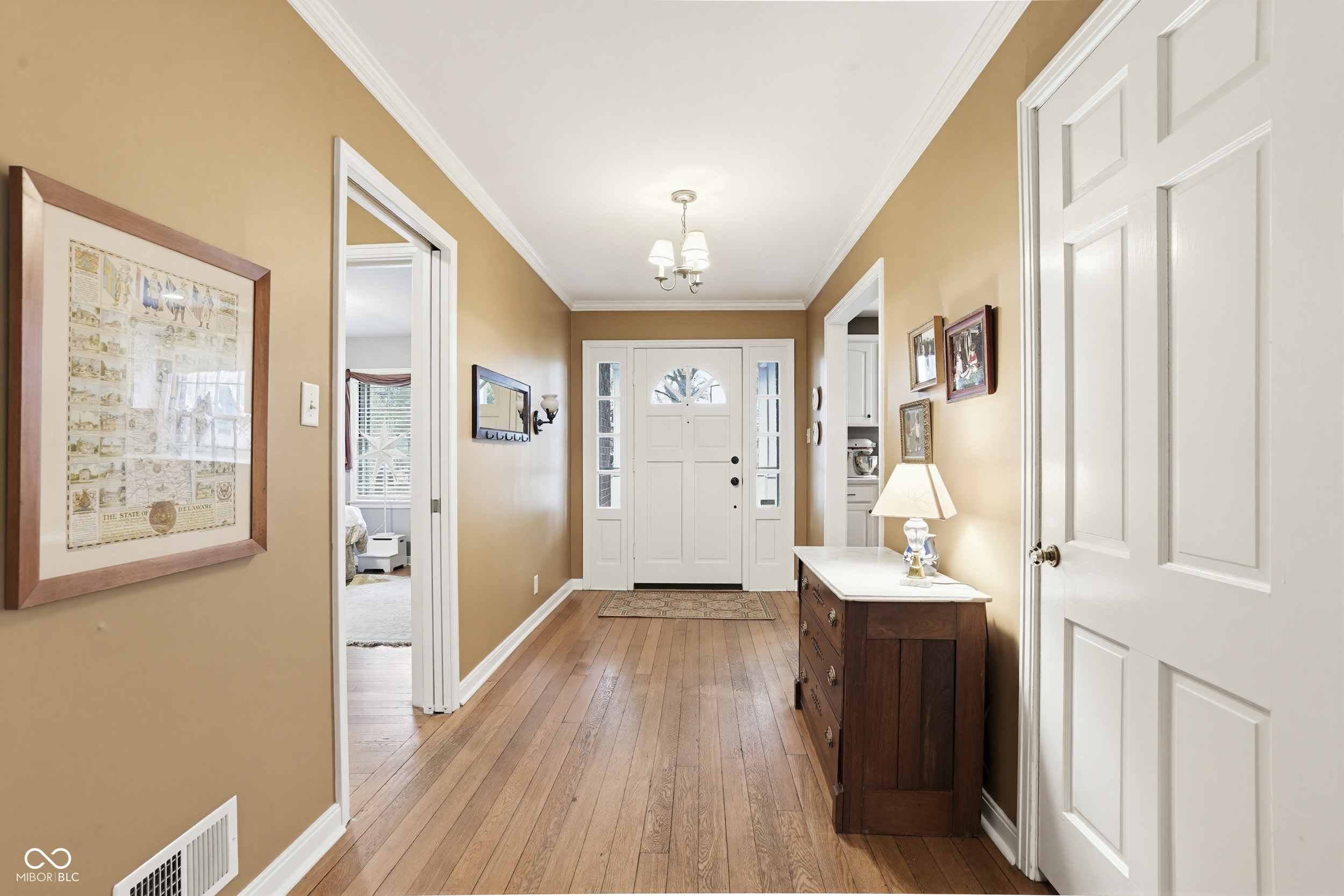 695 W 77th Street South Drive