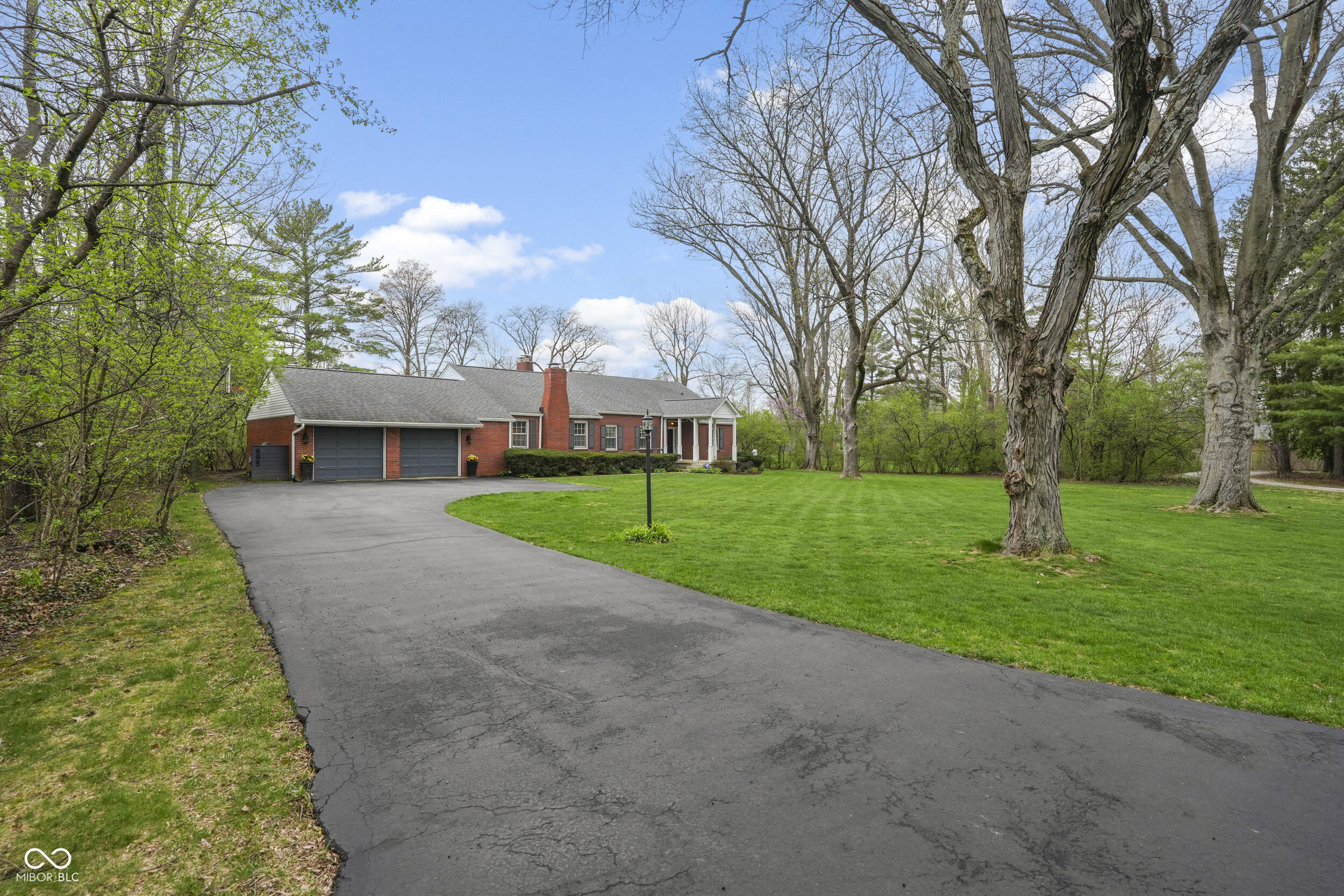 695 W 77th Street South Drive