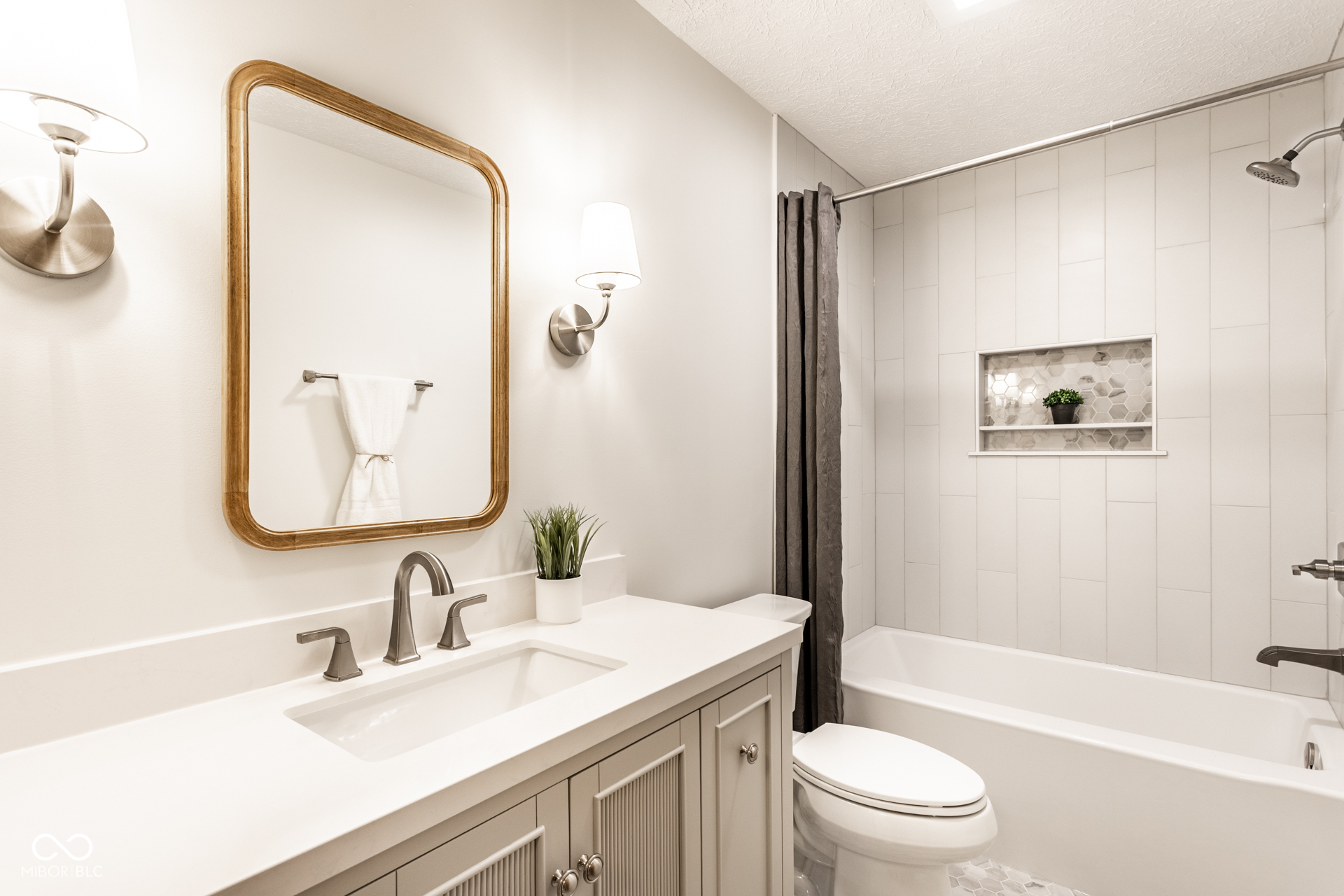 7025 Hunters Ridge Drive