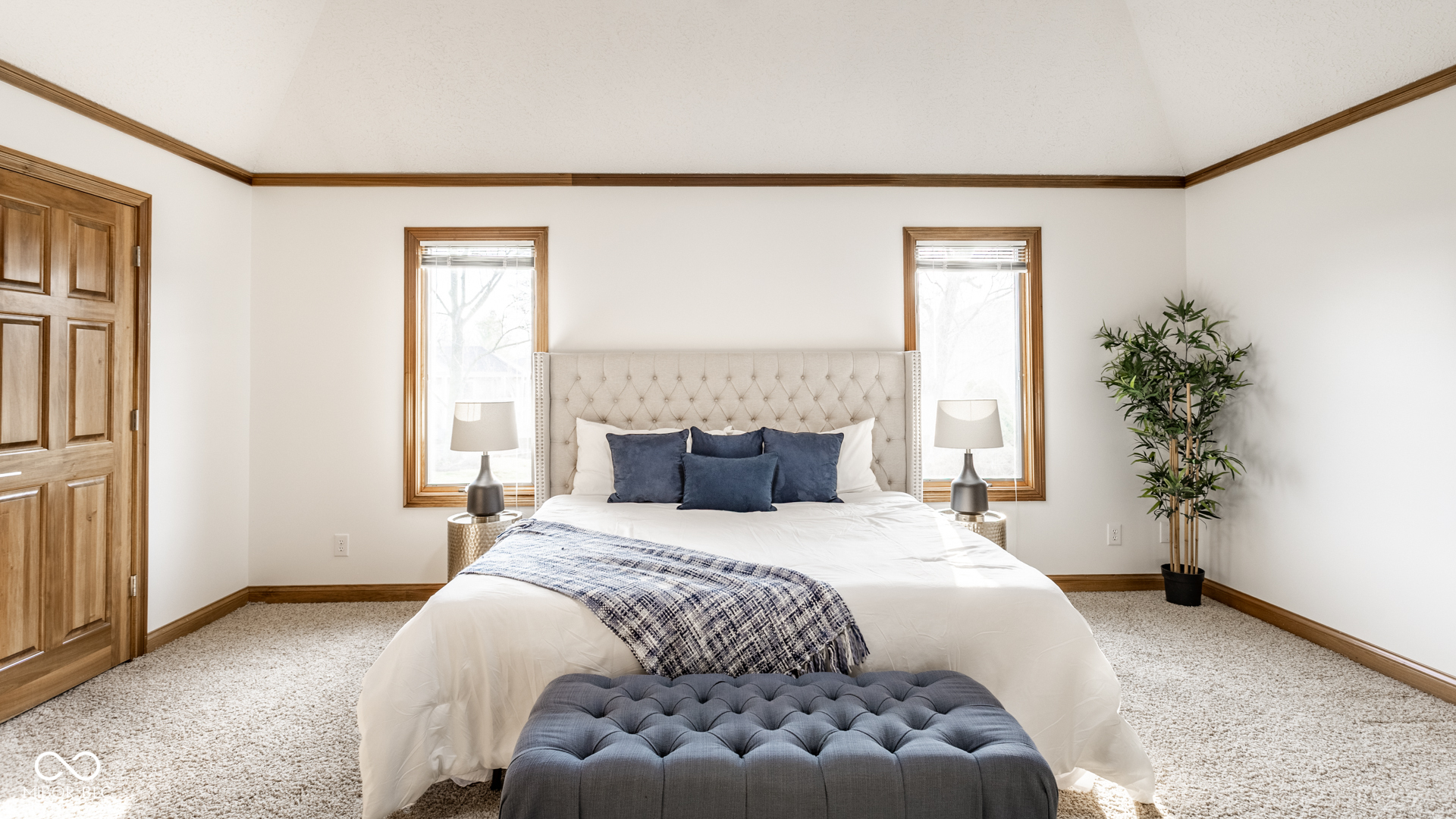 7025 Hunters Ridge Drive