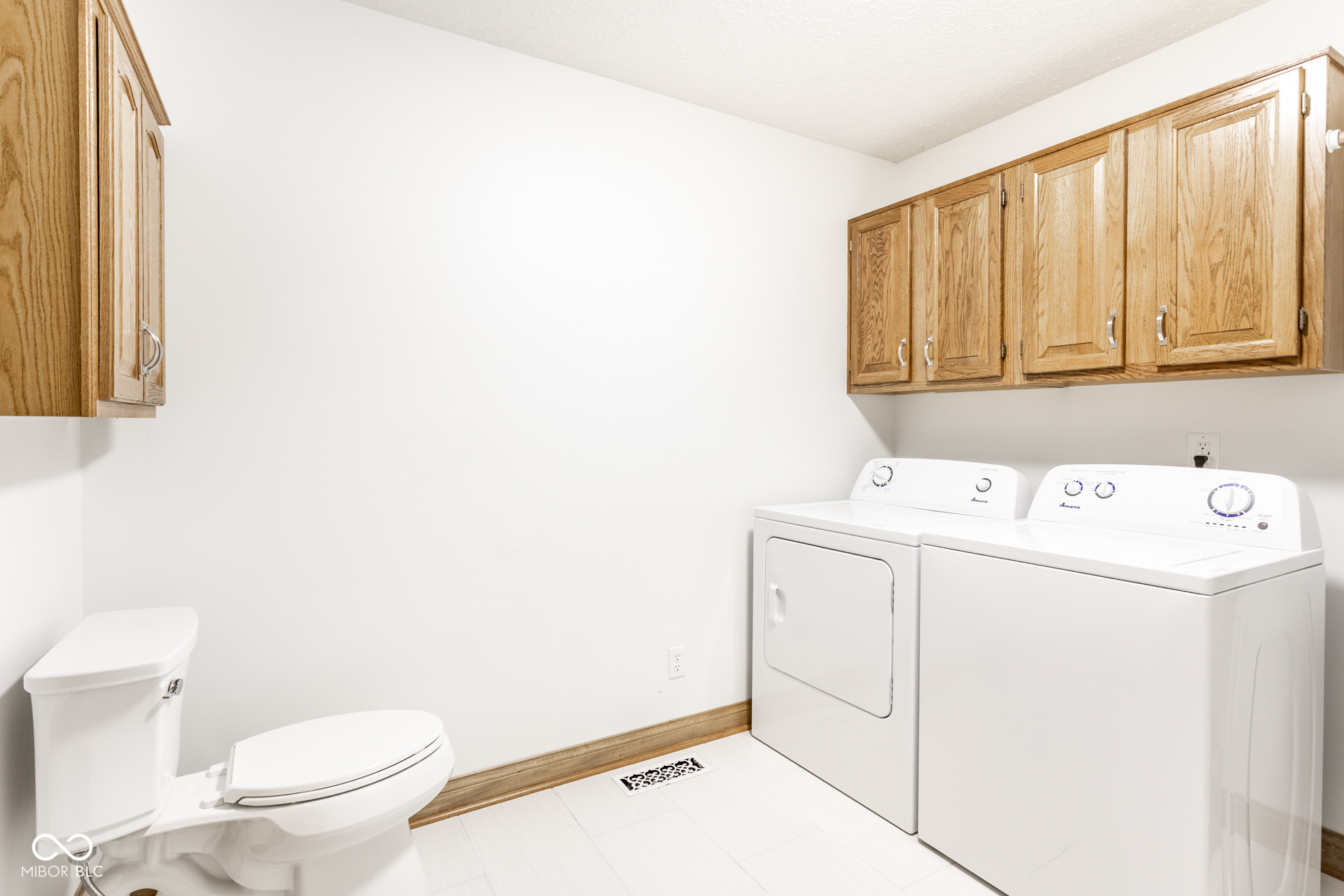 7025 Hunters Ridge Drive