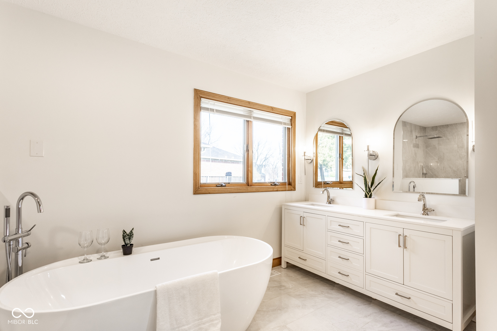 7025 Hunters Ridge Drive