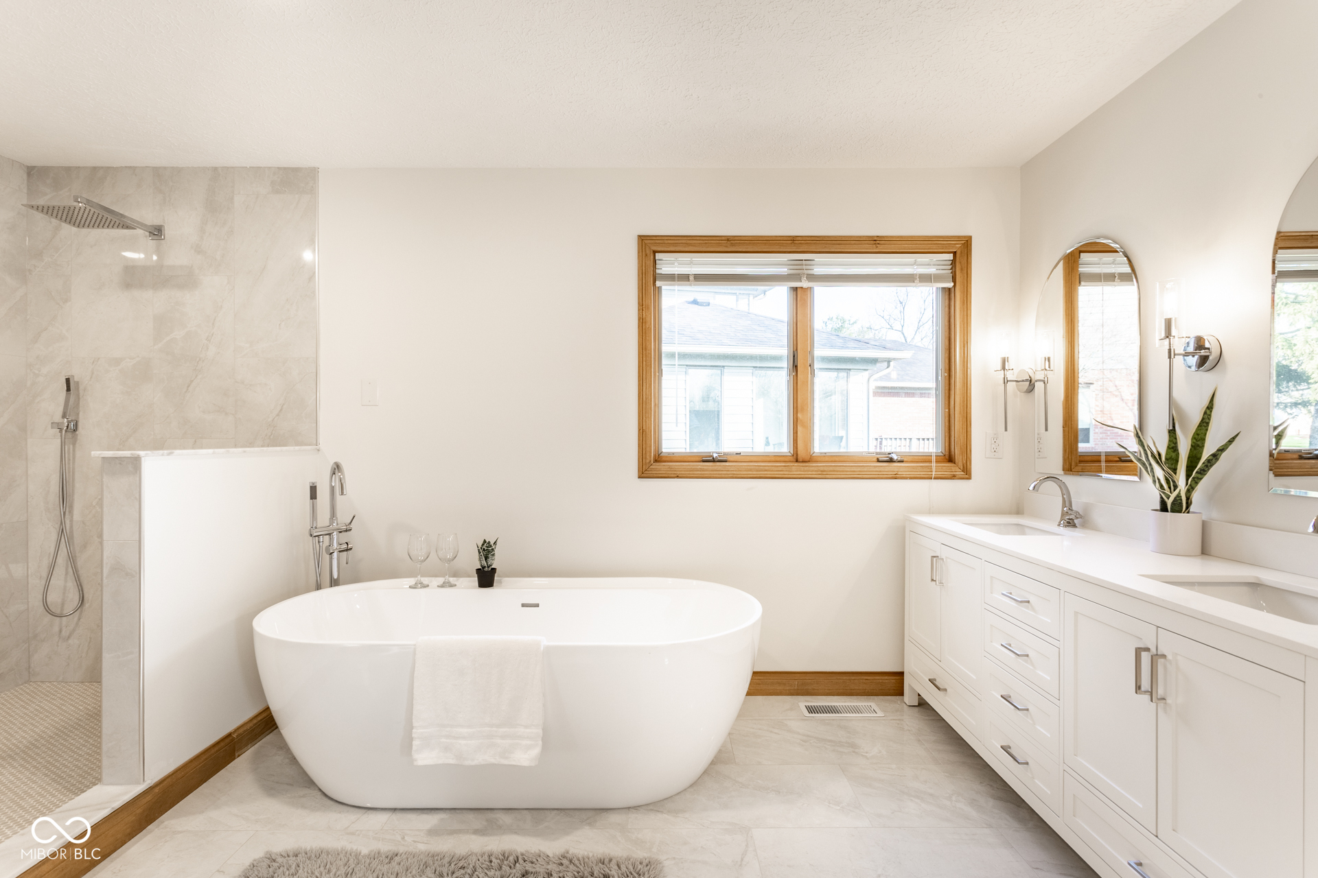 7025 Hunters Ridge Drive