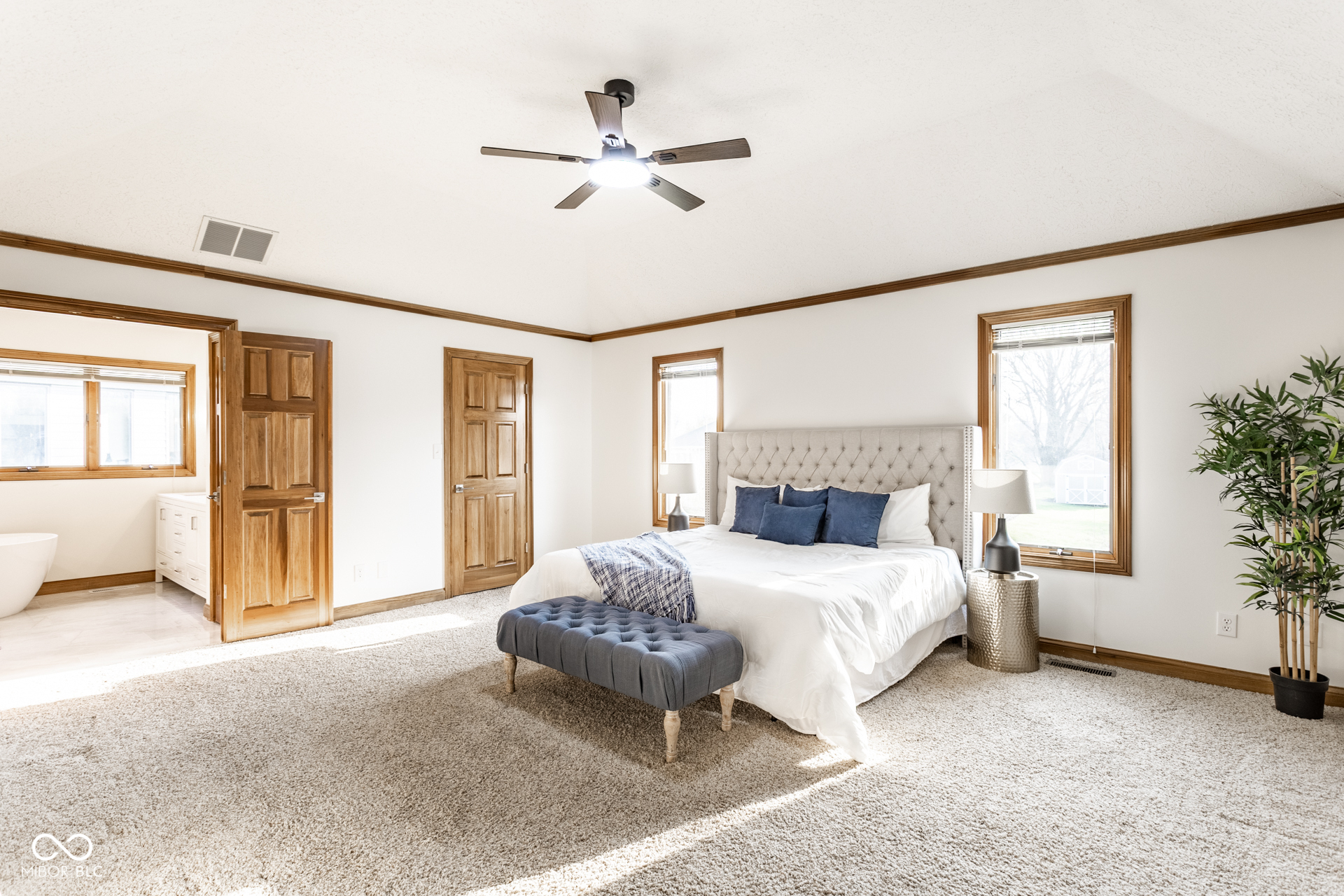 7025 Hunters Ridge Drive