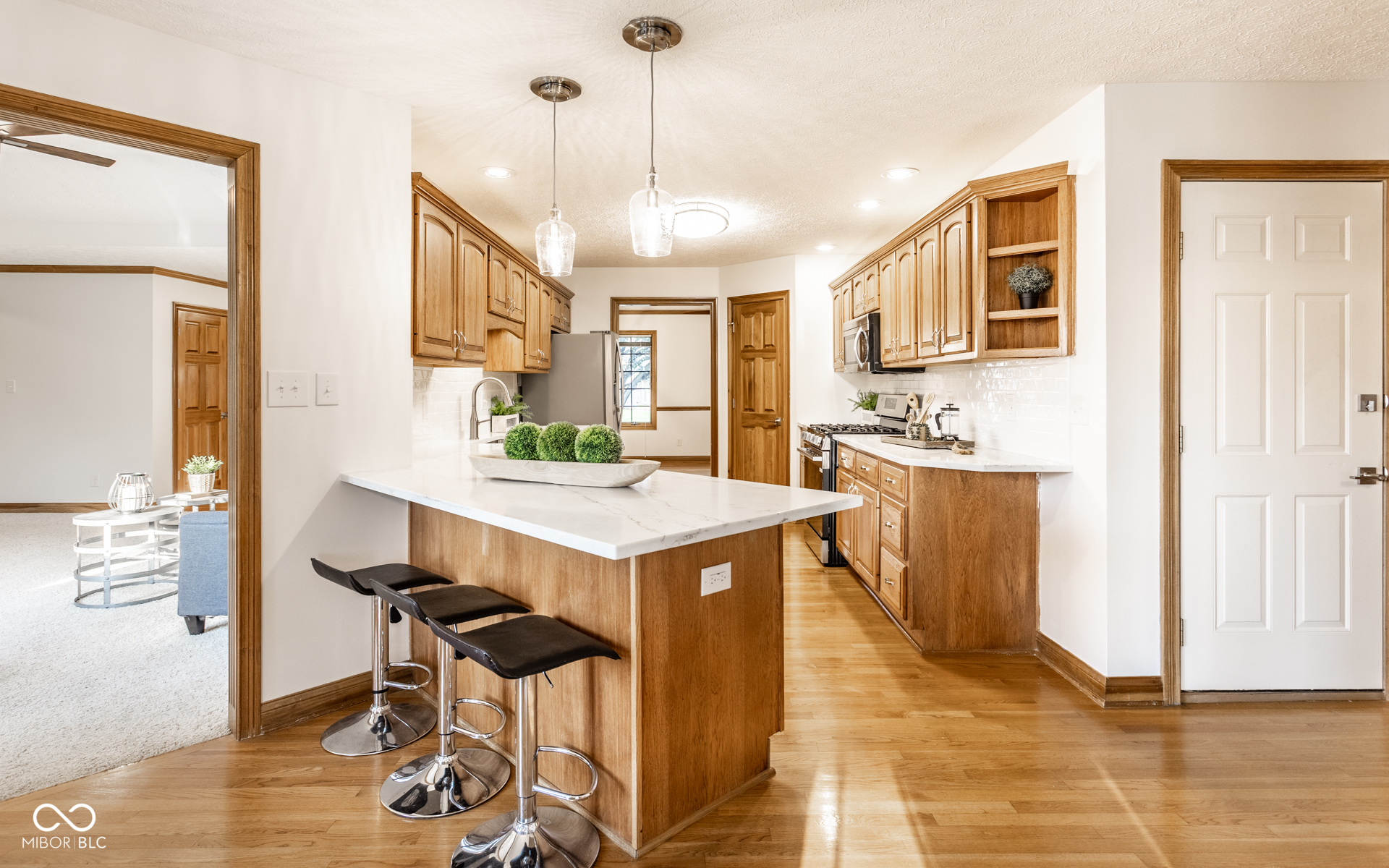 7025 Hunters Ridge Drive