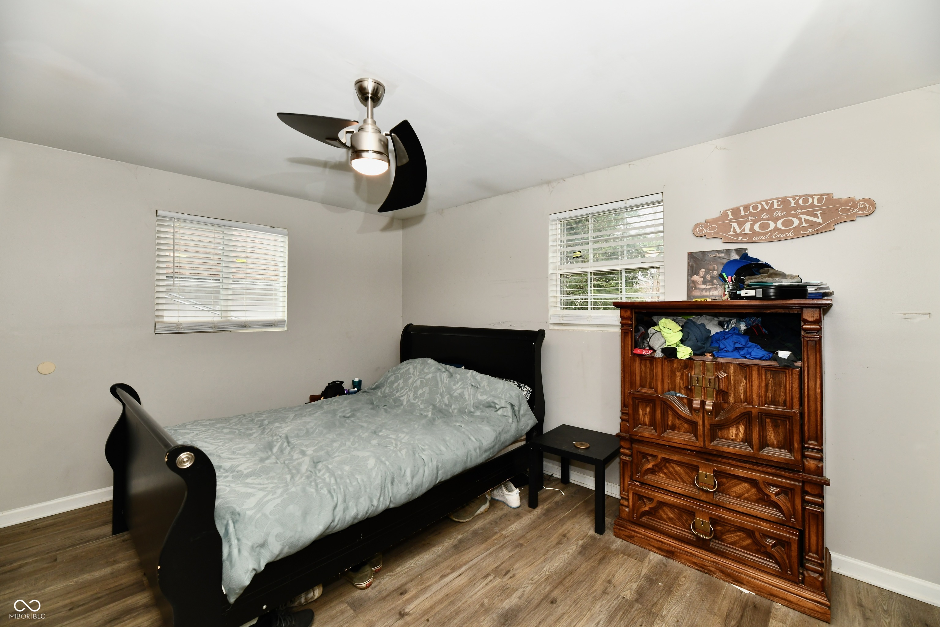 4444 Kingsley Drive