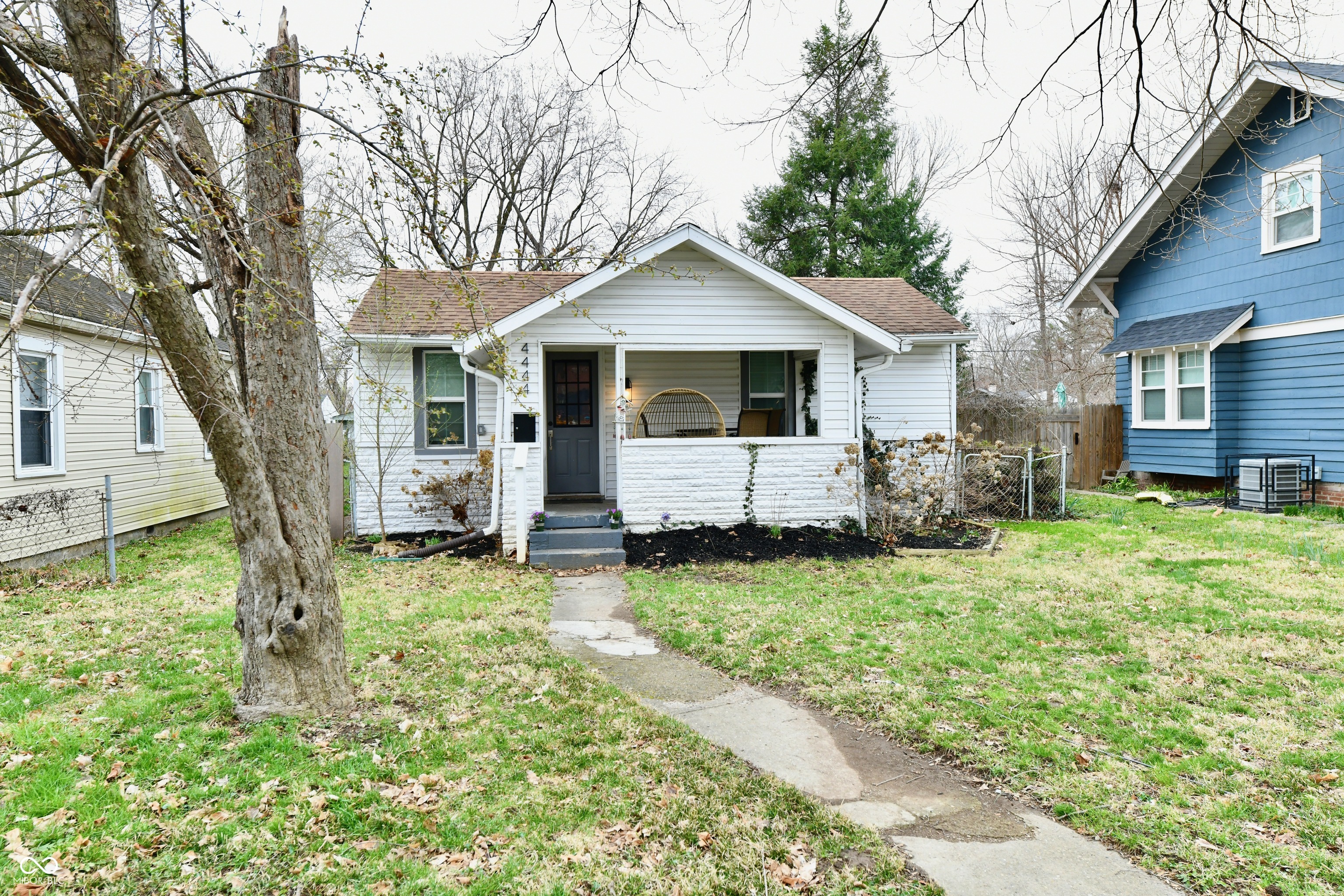 4444 Kingsley Drive