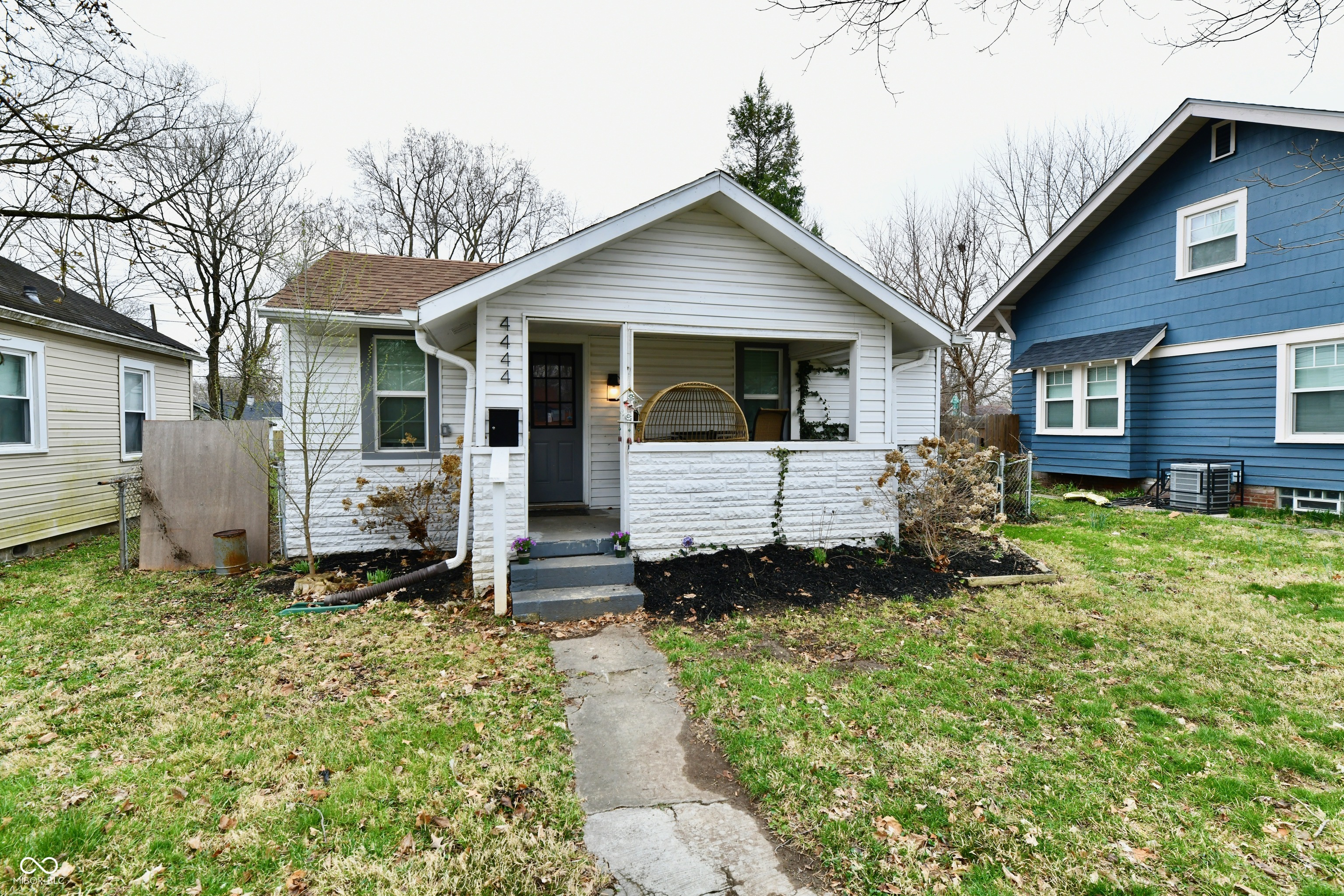 4444 Kingsley Drive