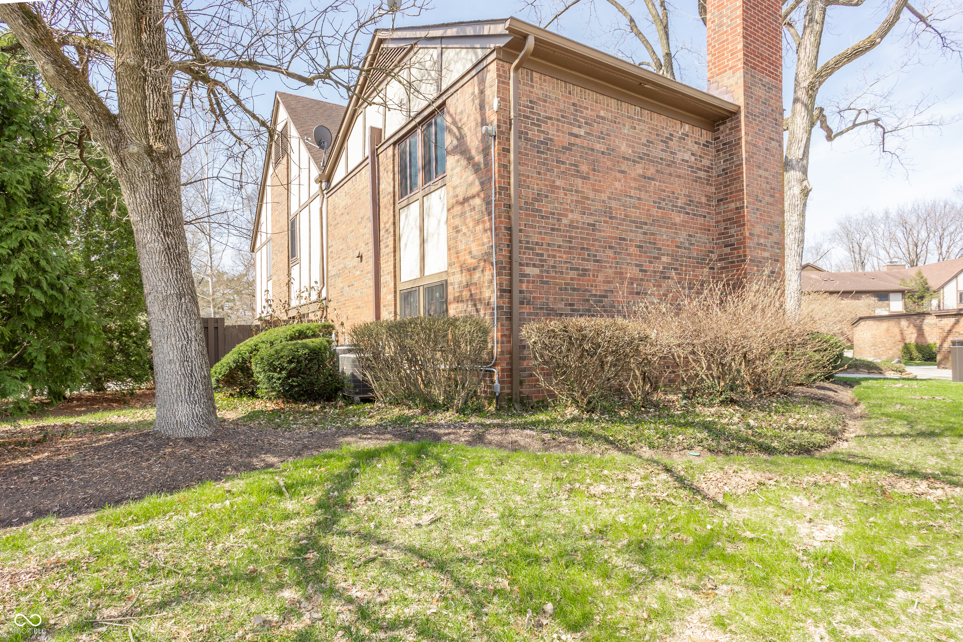 2262 Rome Drive Unit: A