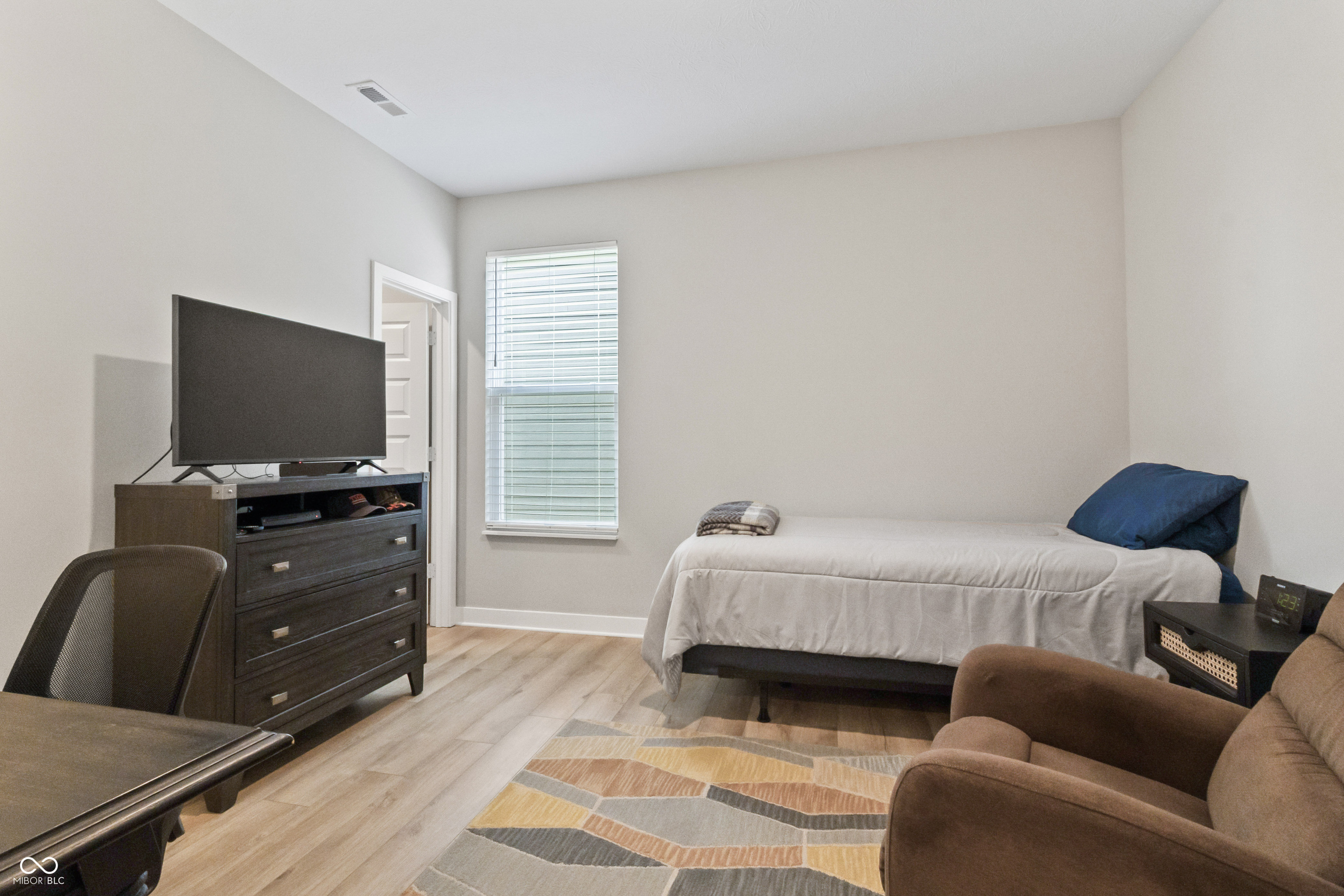 5197 Parkhurst Crossing