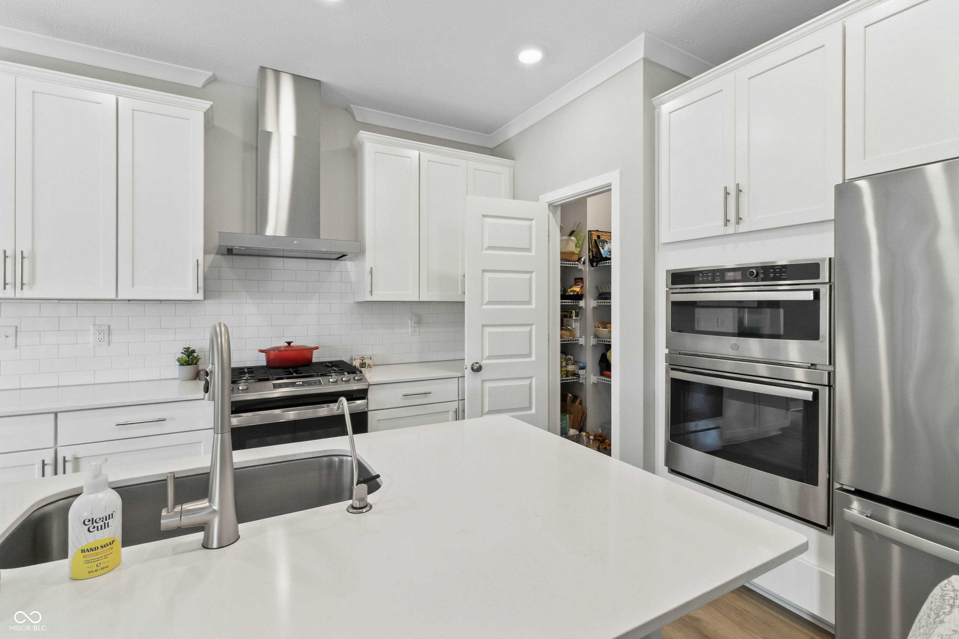 5197 Parkhurst Crossing