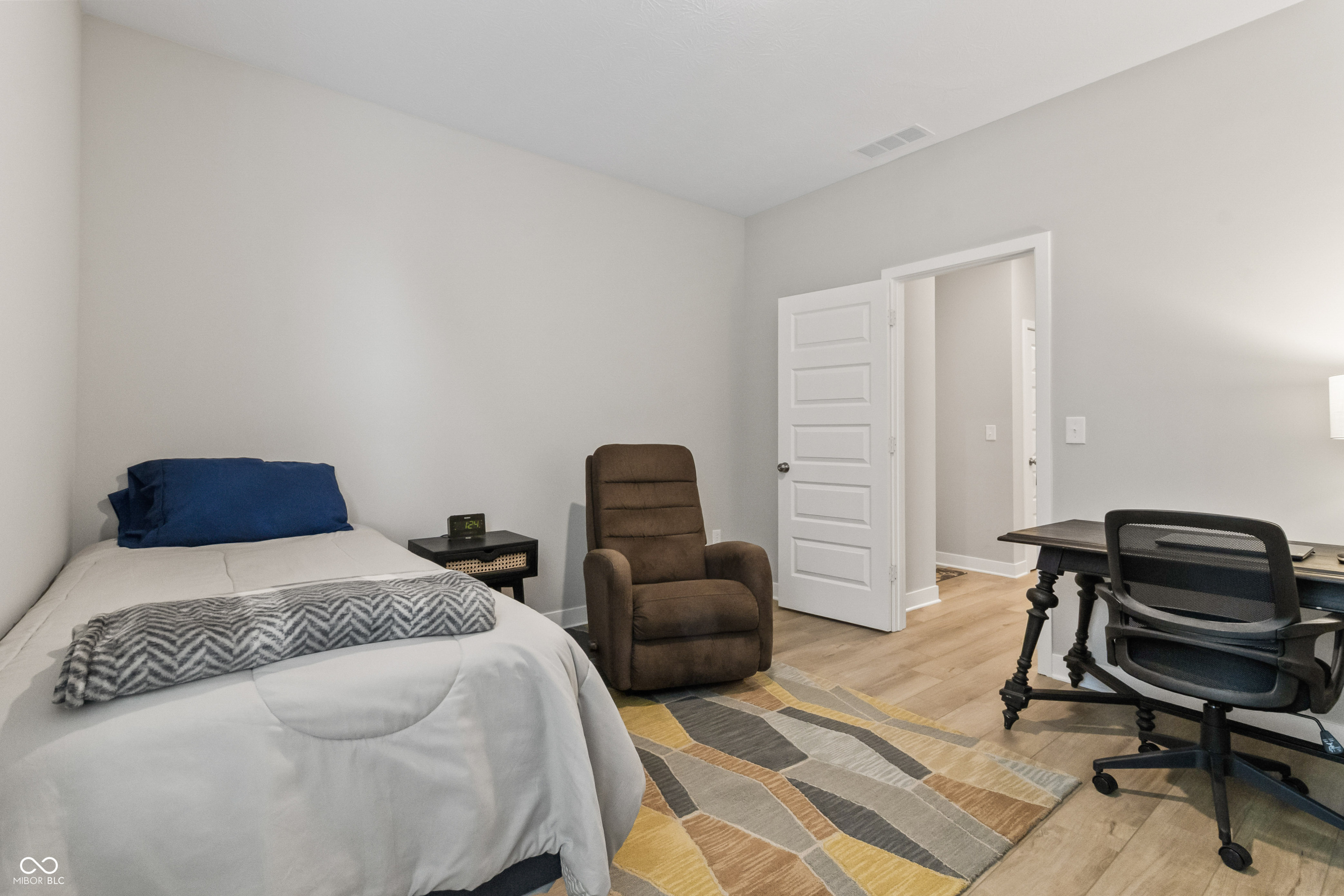 5197 Parkhurst Crossing