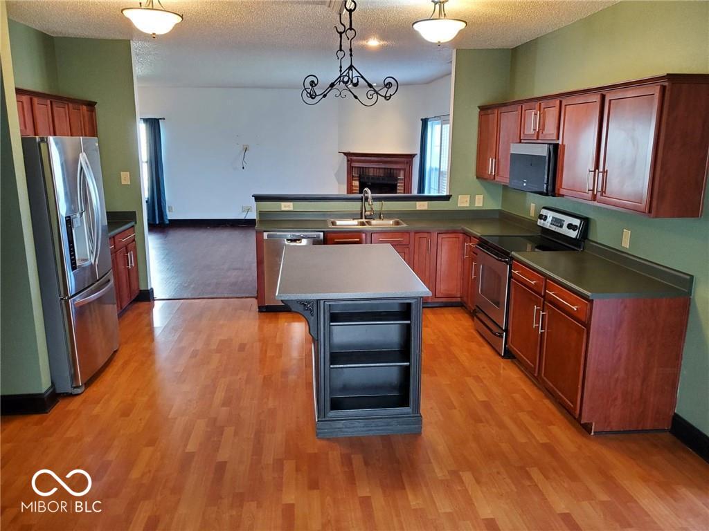 5643 N Rockingham Lane