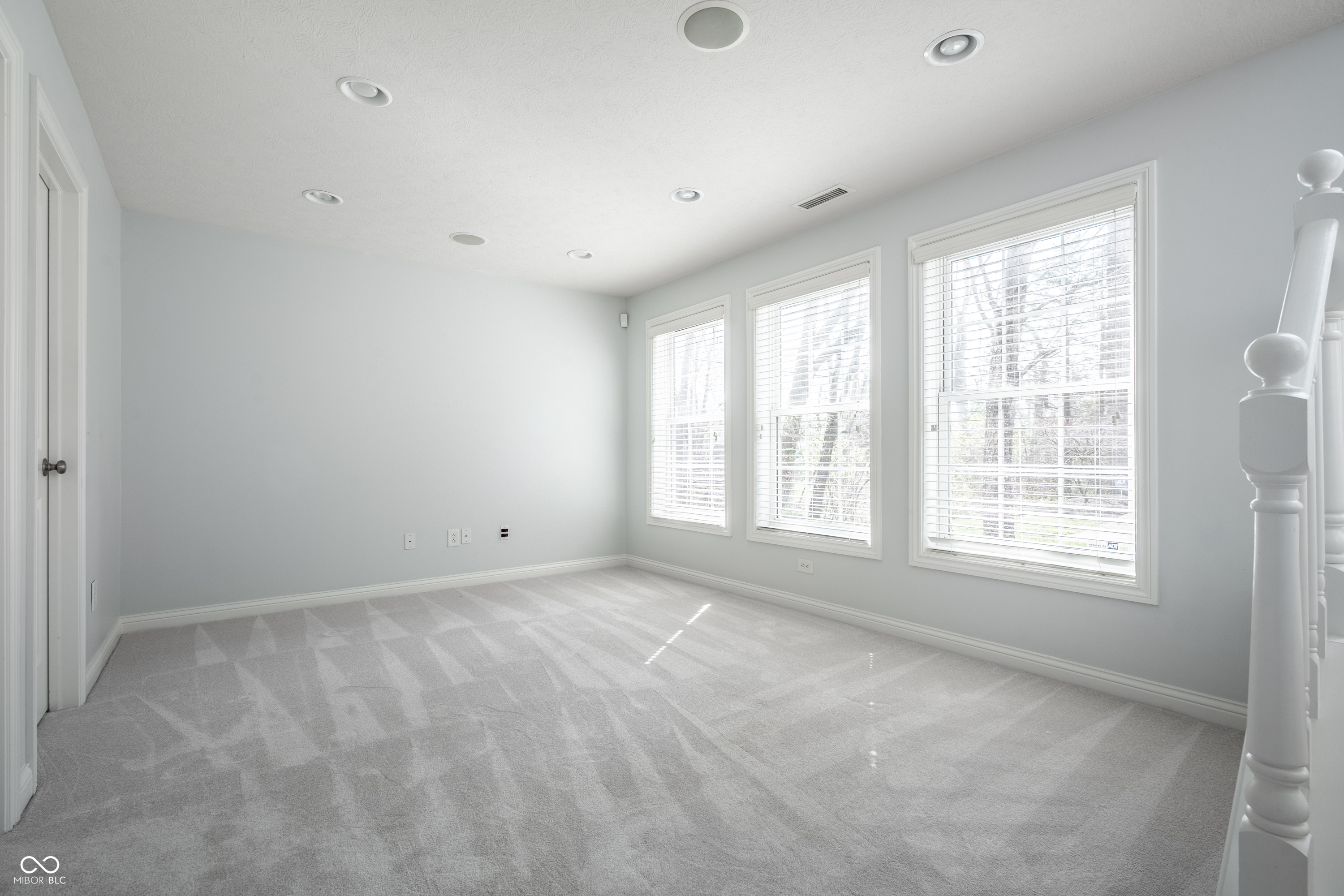 8635 Meridian Square Drive