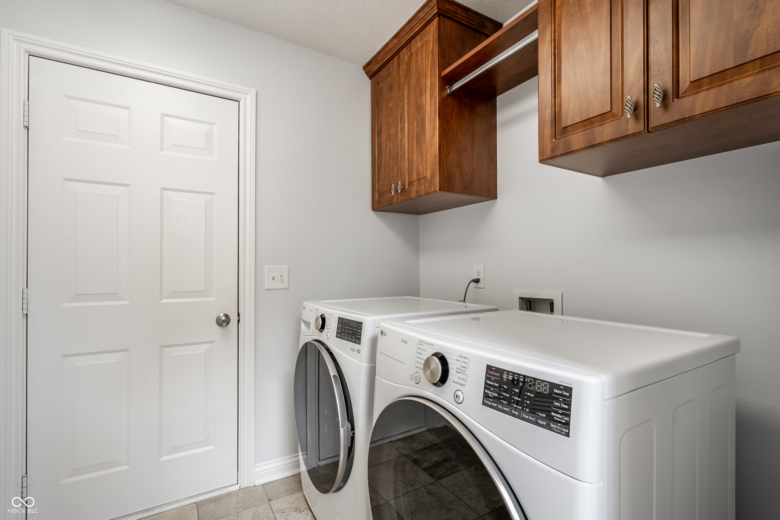 8635 Meridian Square Drive