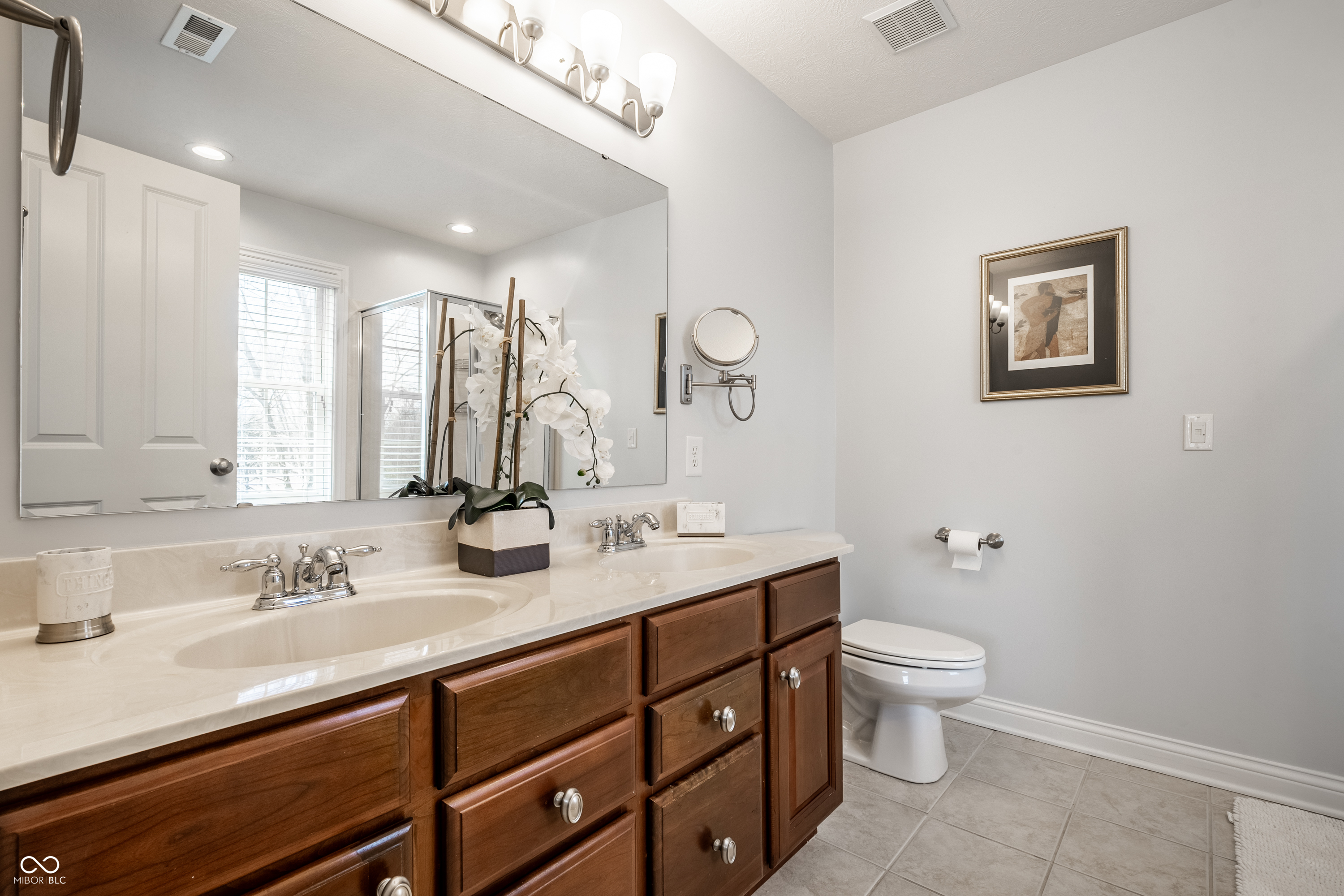 8635 Meridian Square Drive