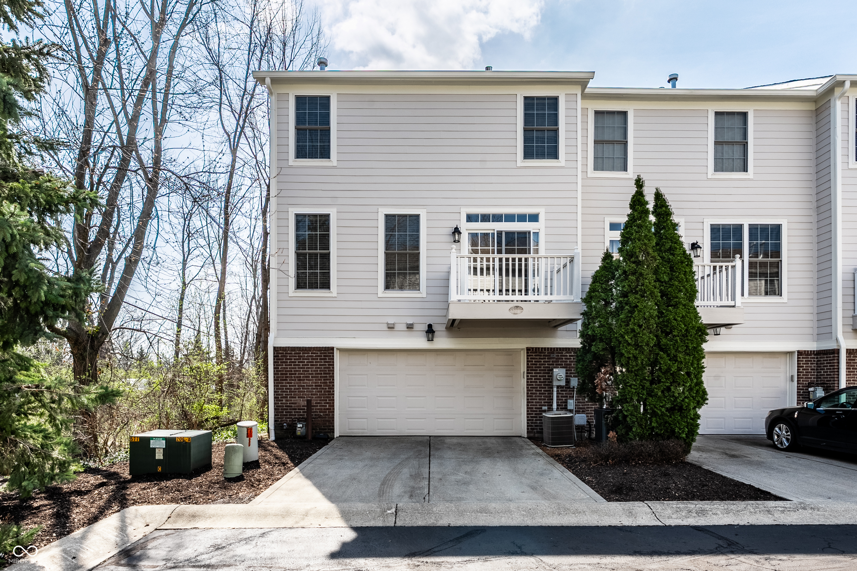 8635 Meridian Square Drive