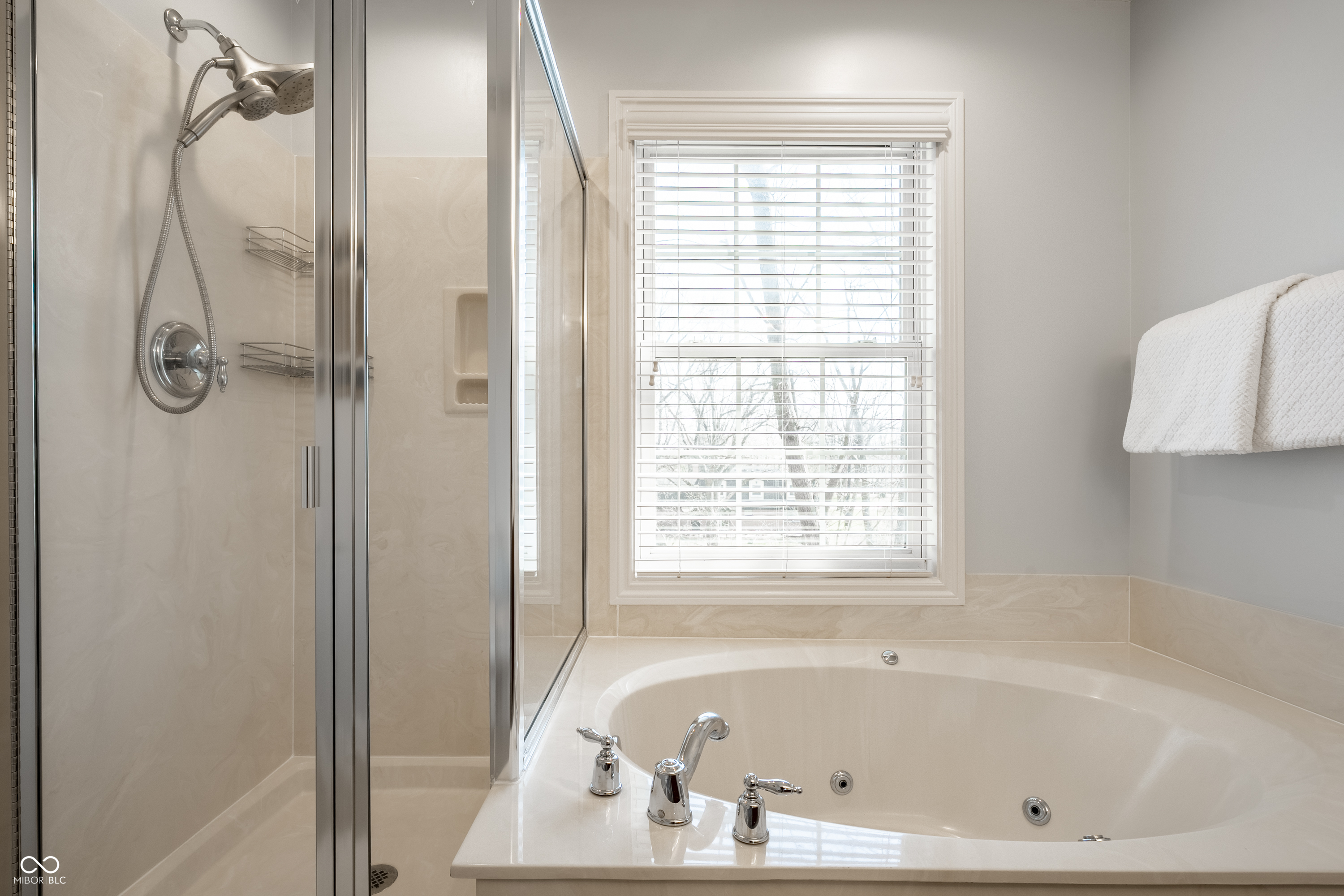 8635 Meridian Square Drive