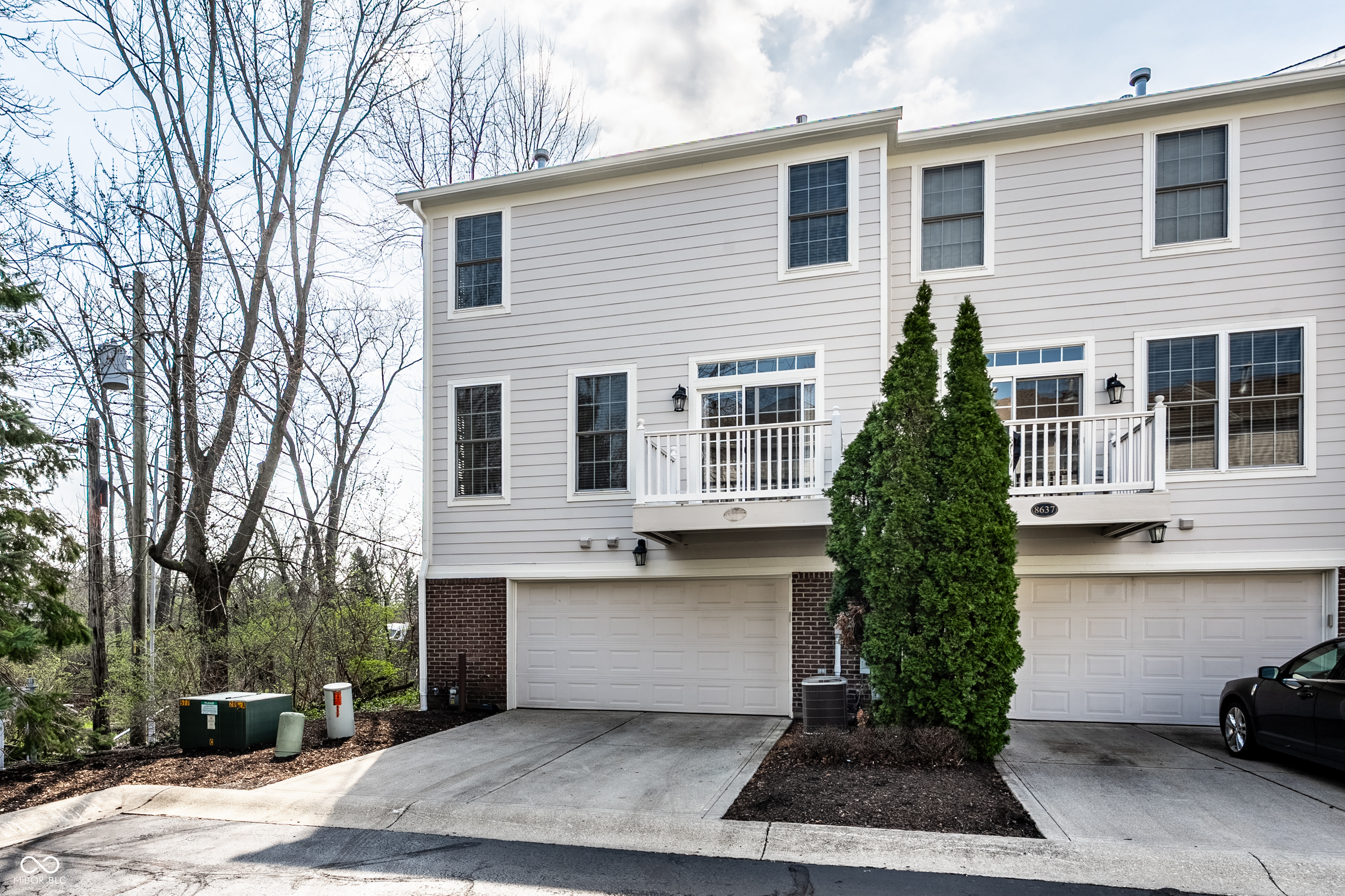 8635 Meridian Square Drive