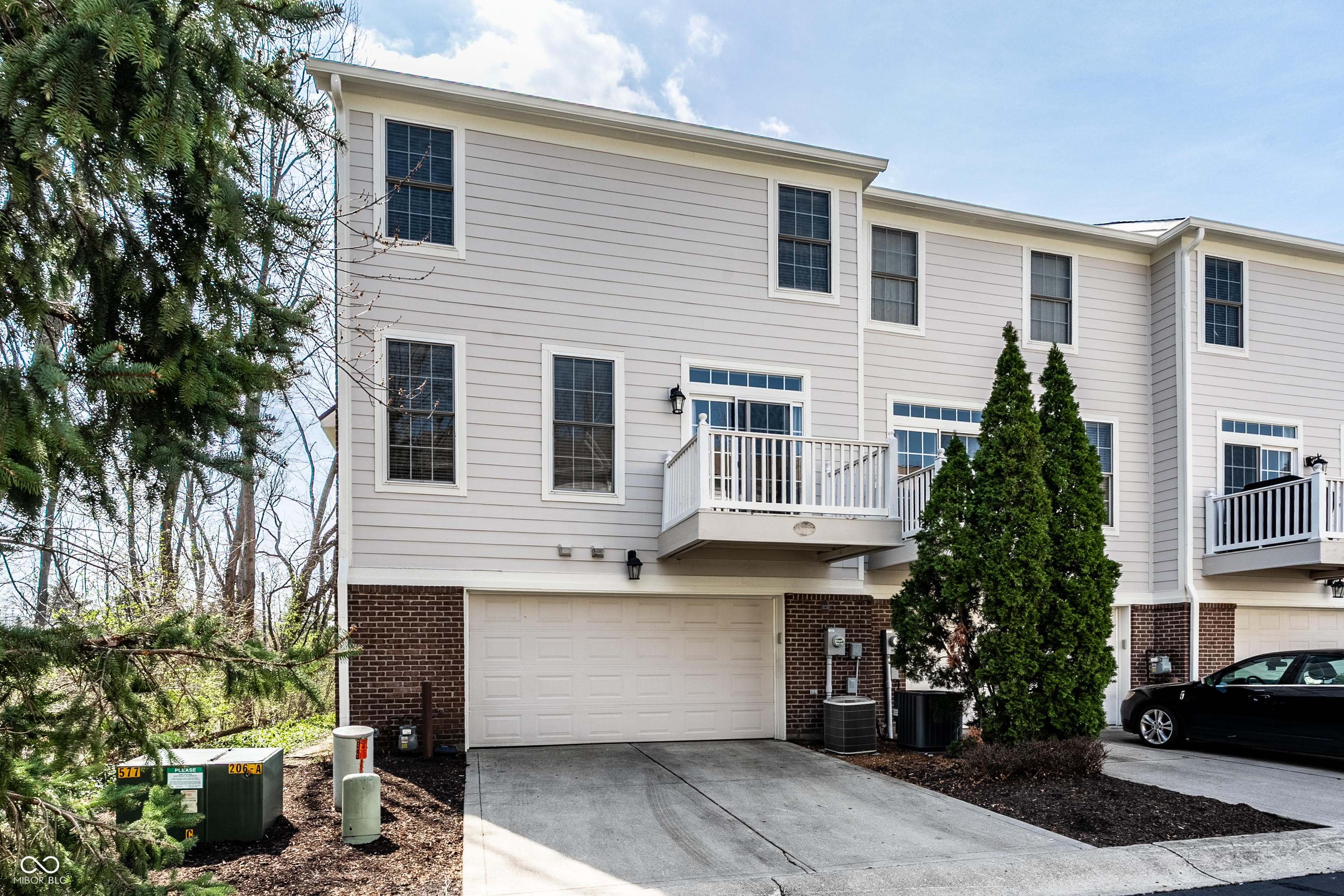 8635 Meridian Square Drive