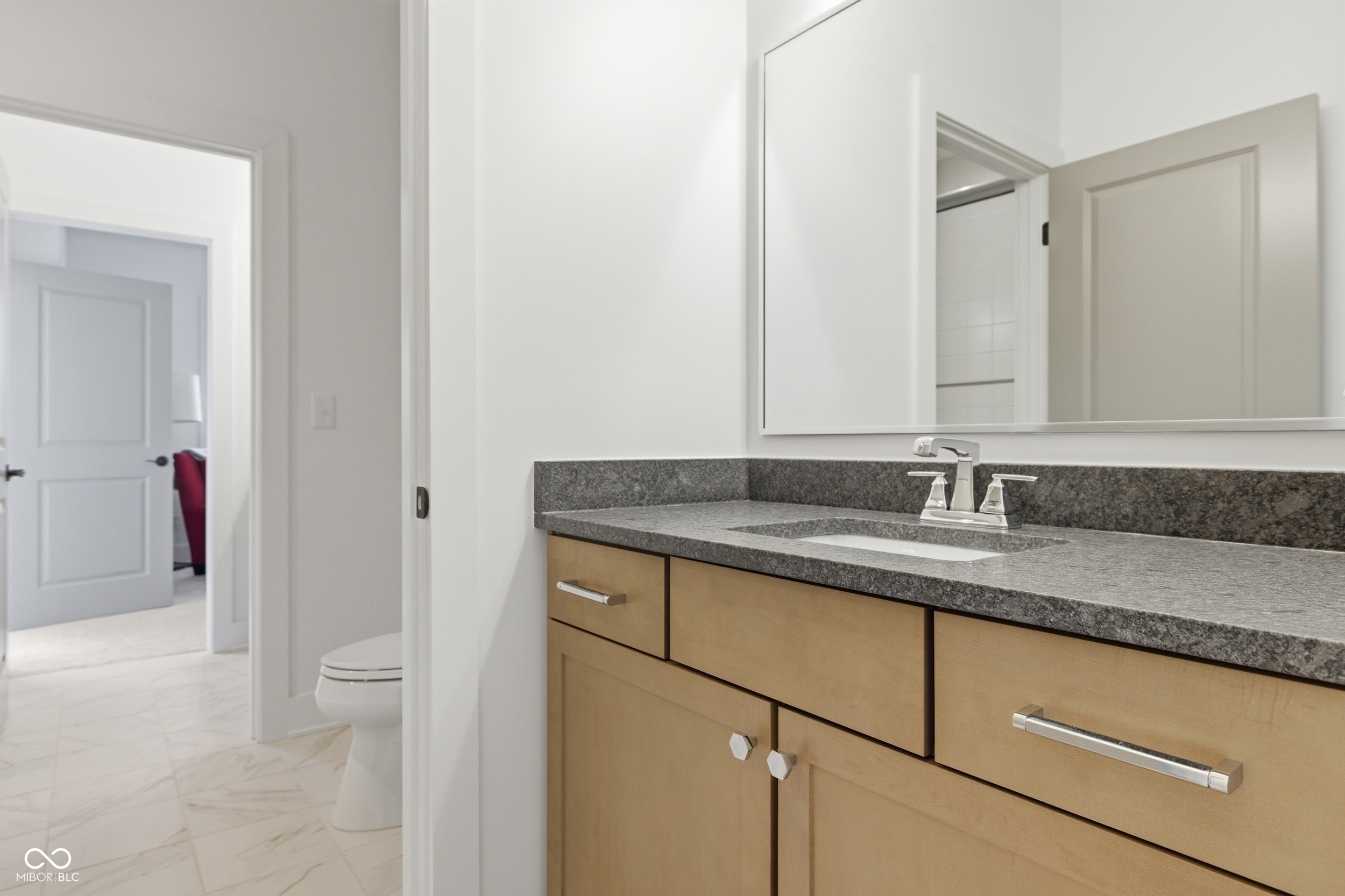 14991 Oak Hollow Lane W