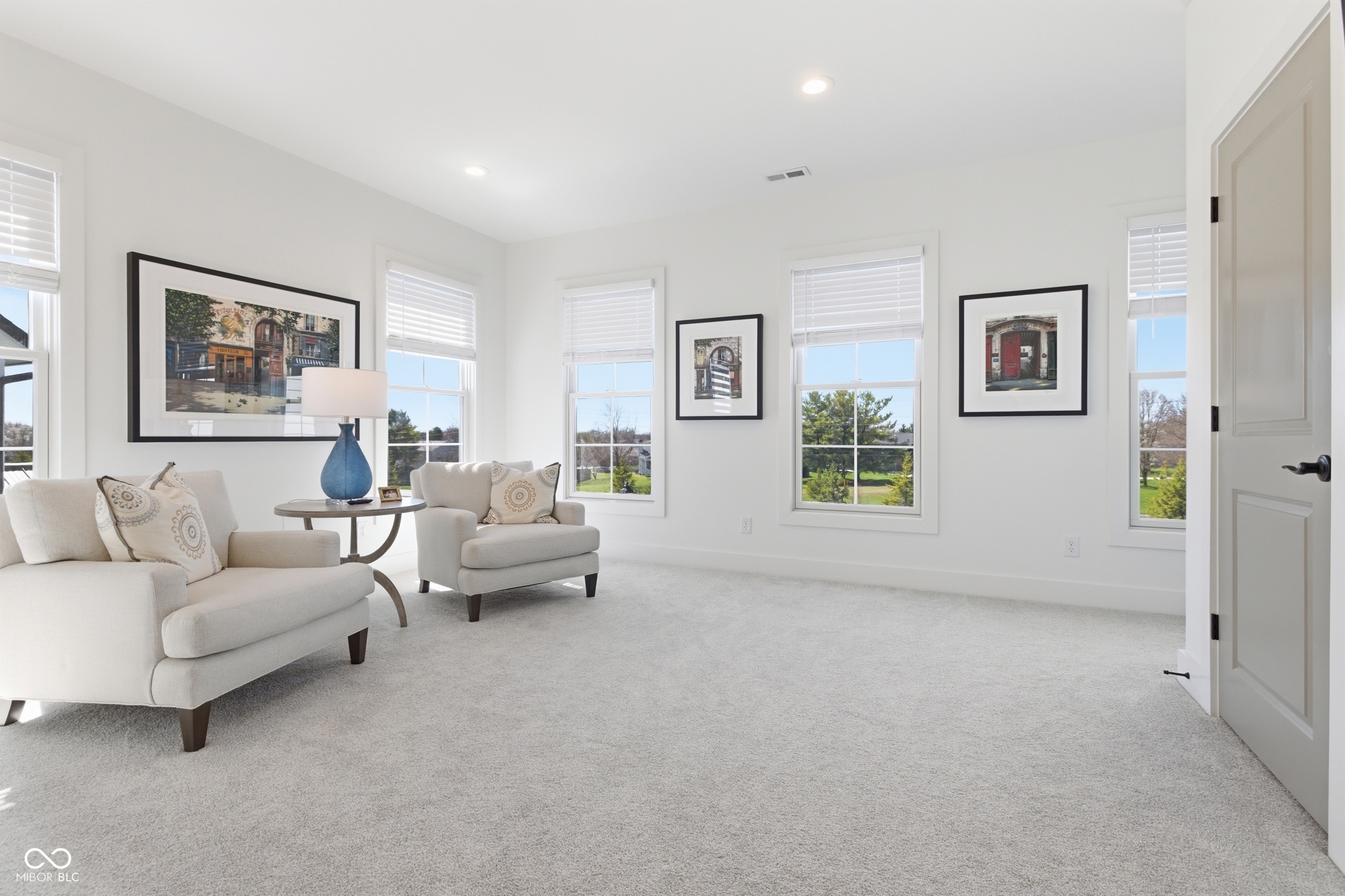 14991 Oak Hollow Lane W