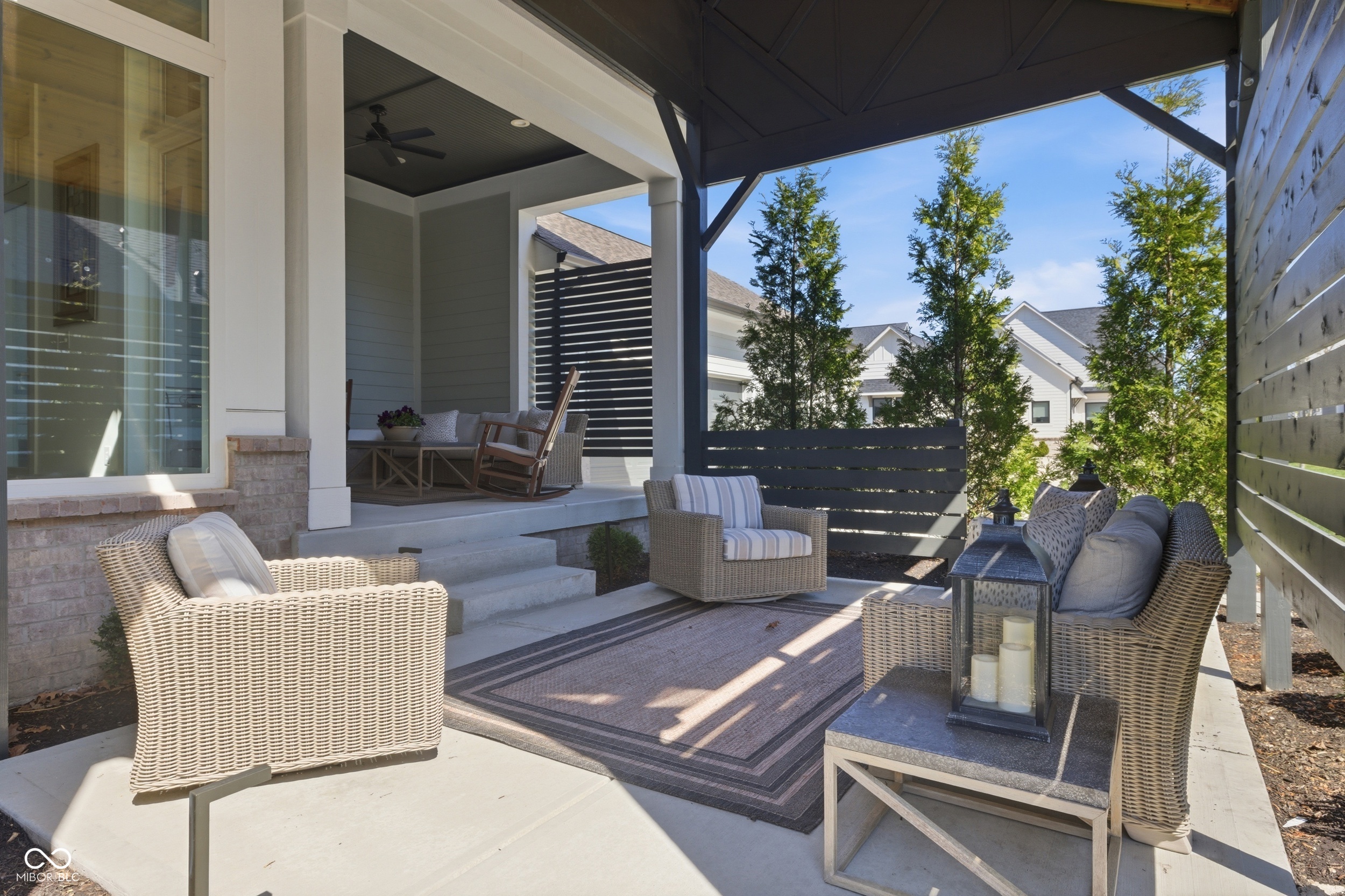 14991 Oak Hollow Lane W