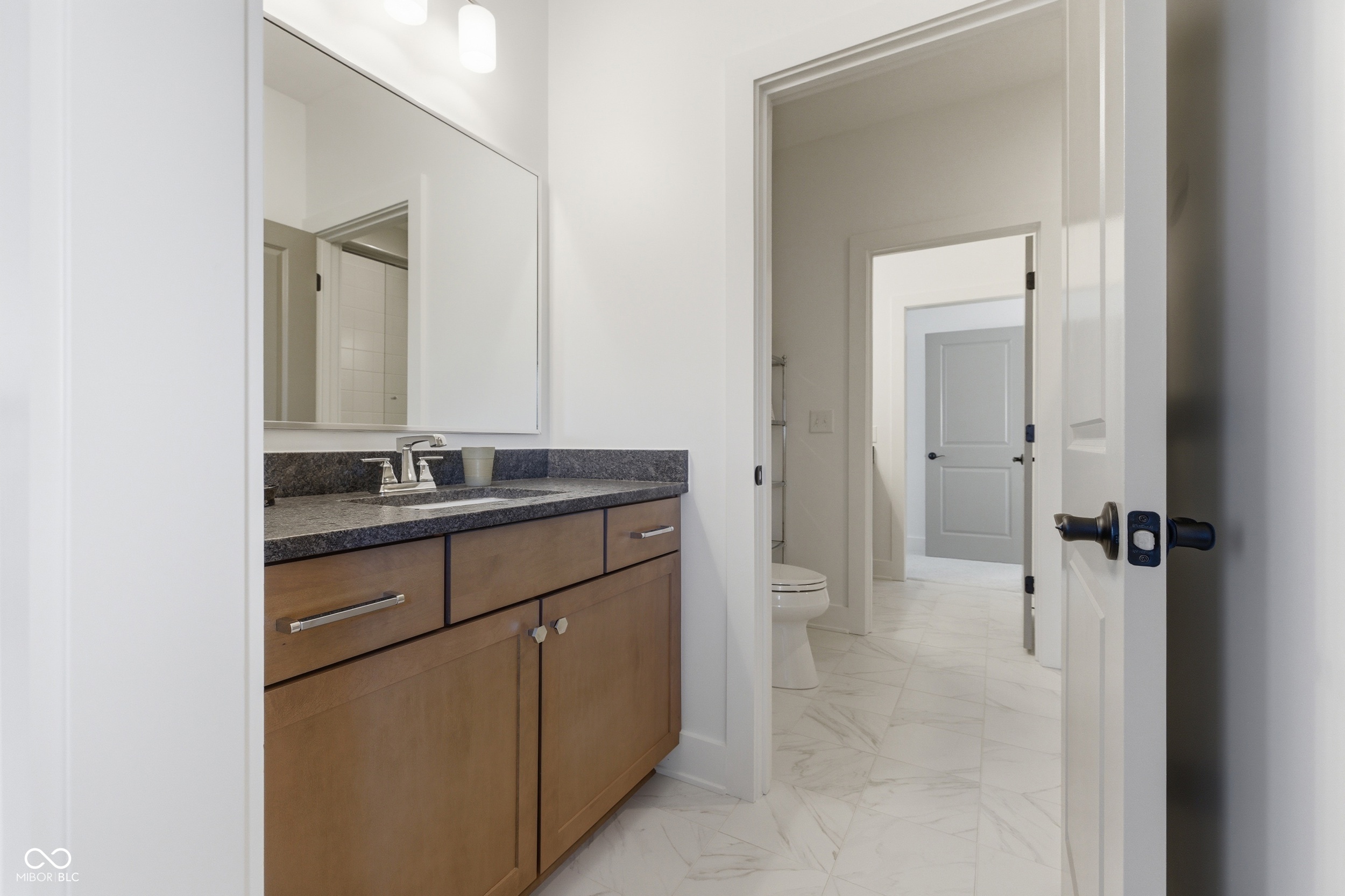 14991 Oak Hollow Lane W