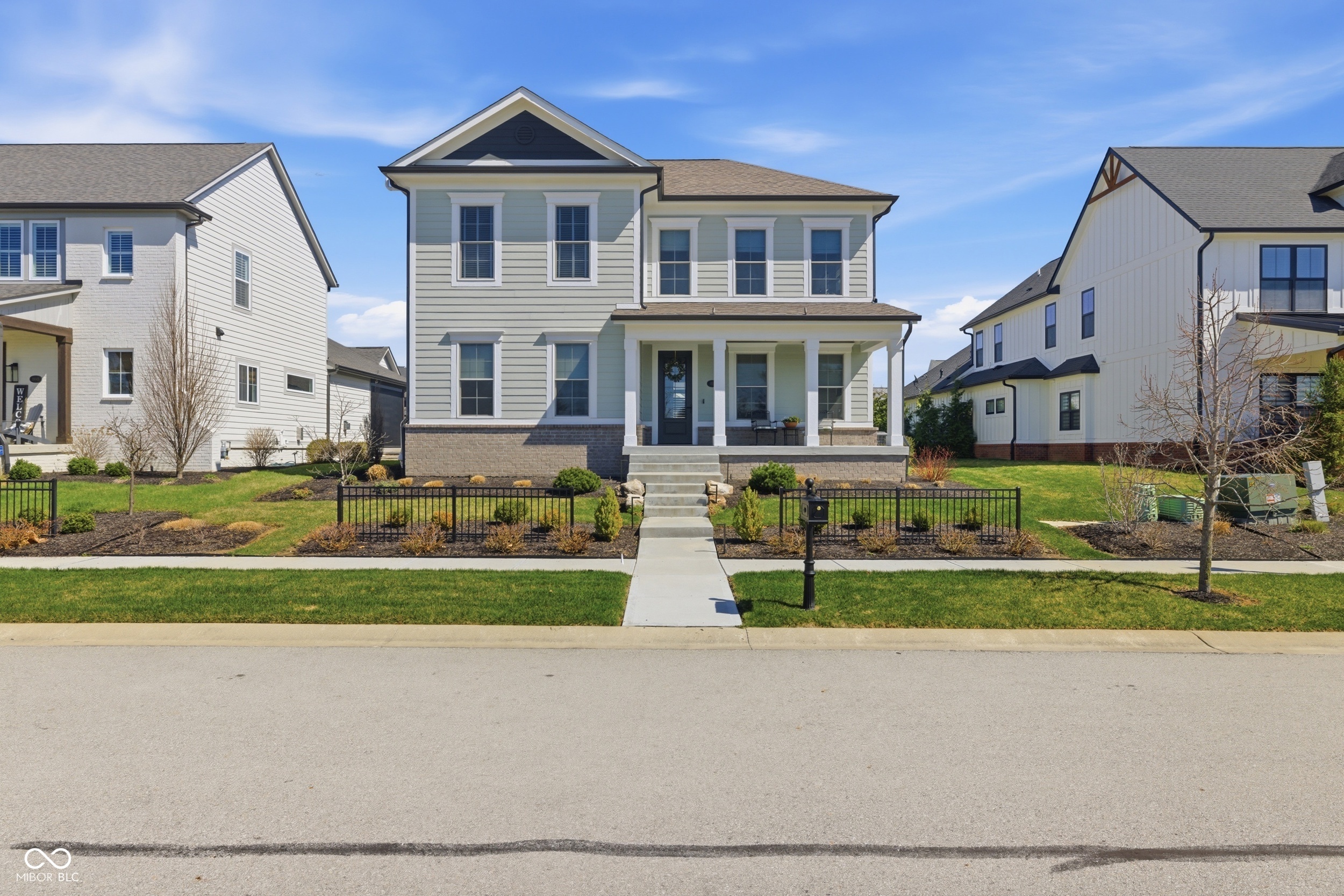 14991 Oak Hollow Lane W