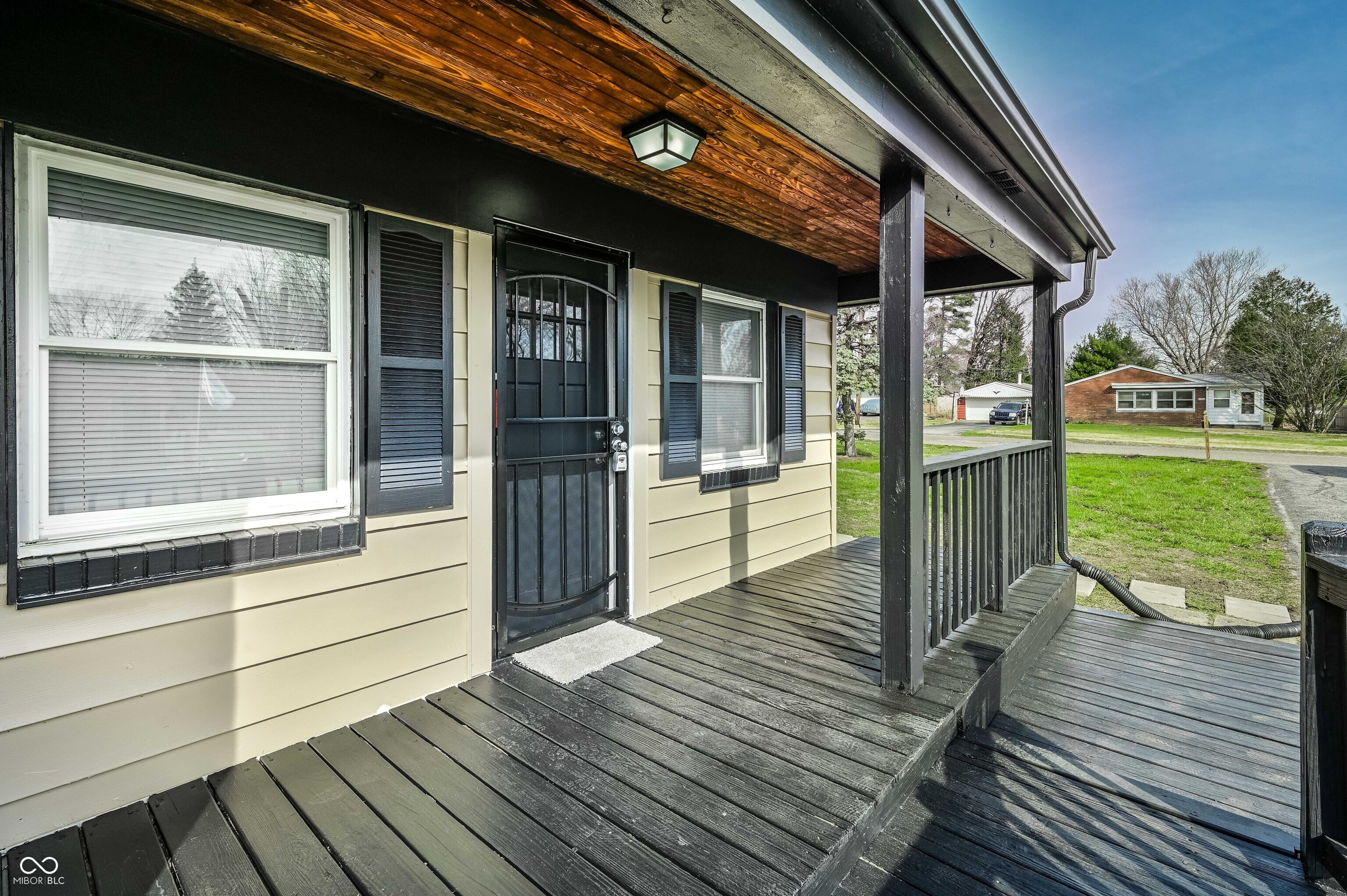 6245 Linda Lane