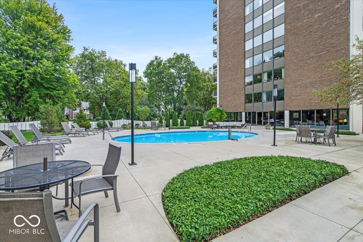 4000 N Meridian Street Unit: 11DE