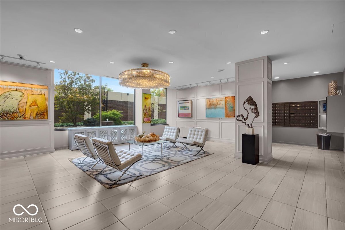 4000 N Meridian Street Unit: 11DE