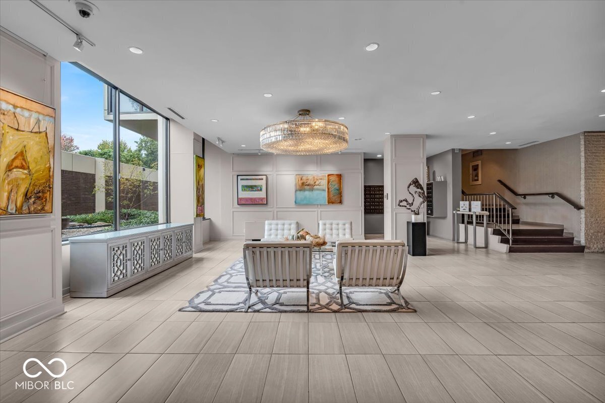 4000 N Meridian Street Unit: 11DE