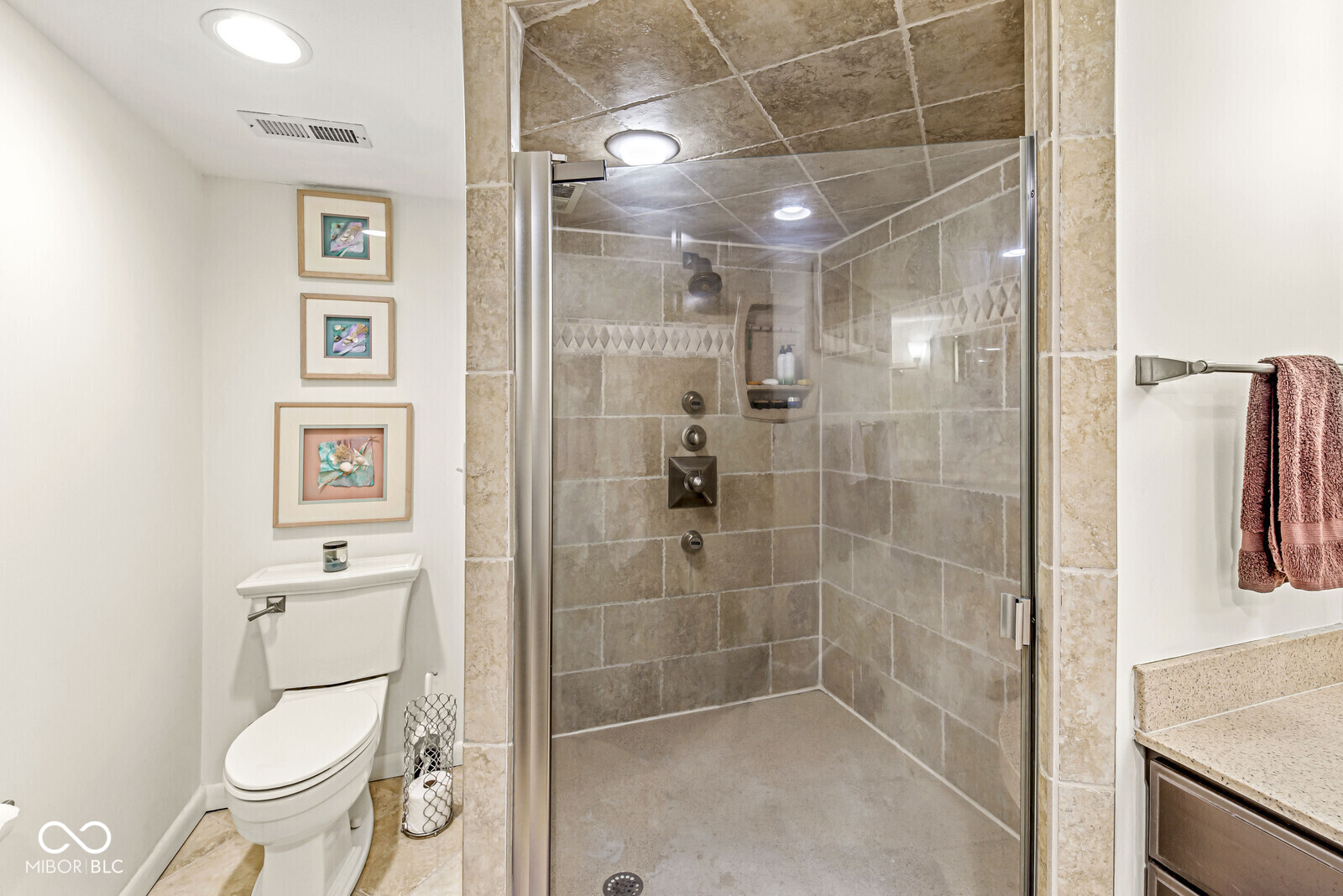 4000 N Meridian Street Unit: 11DE