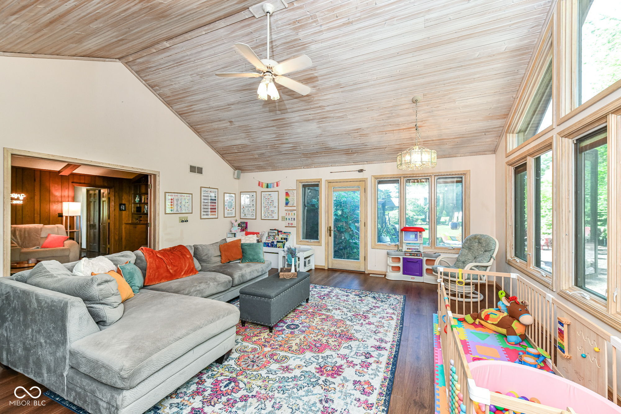10188 E Lakeshore Drive