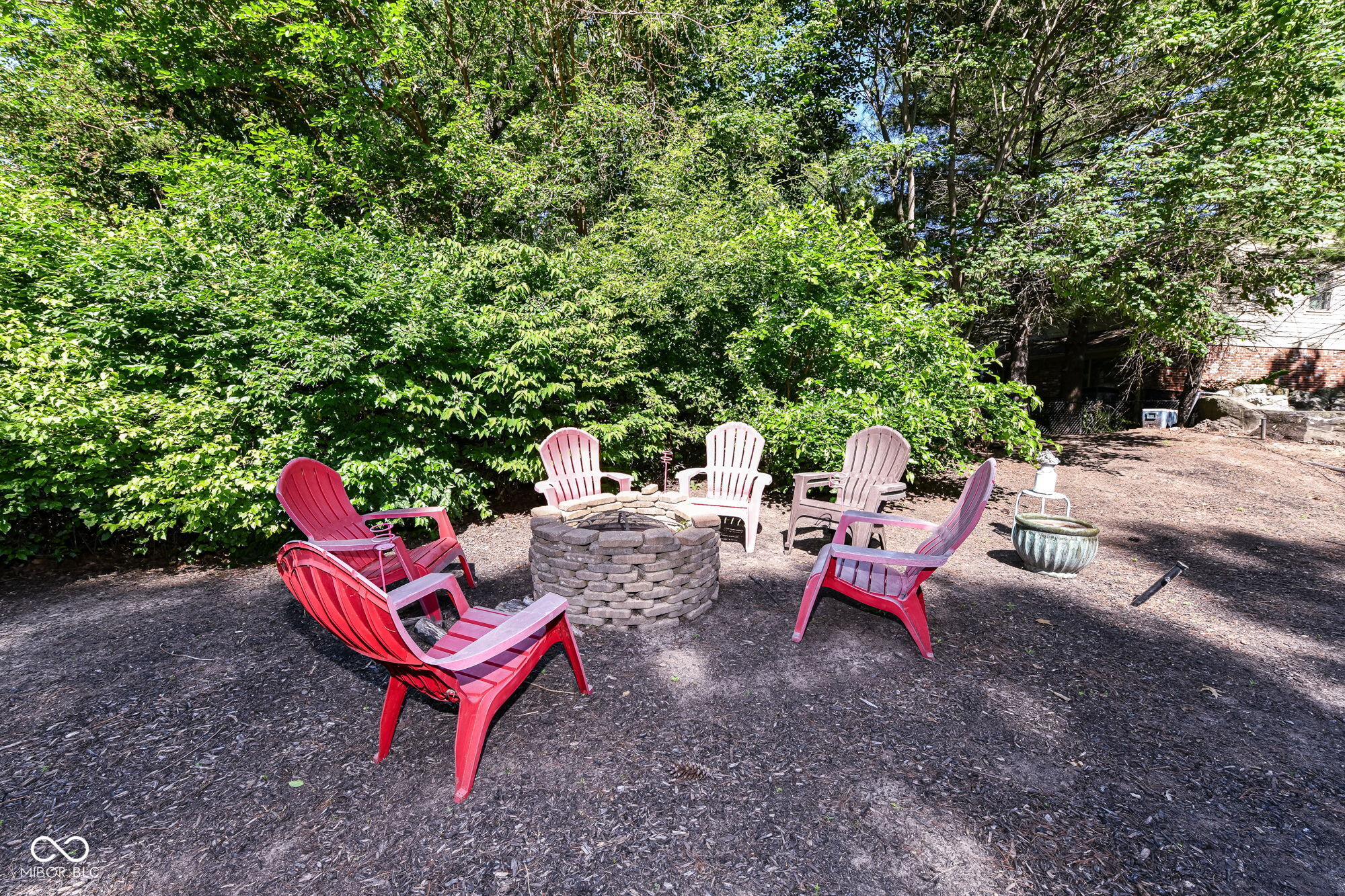 10188 E Lakeshore Drive